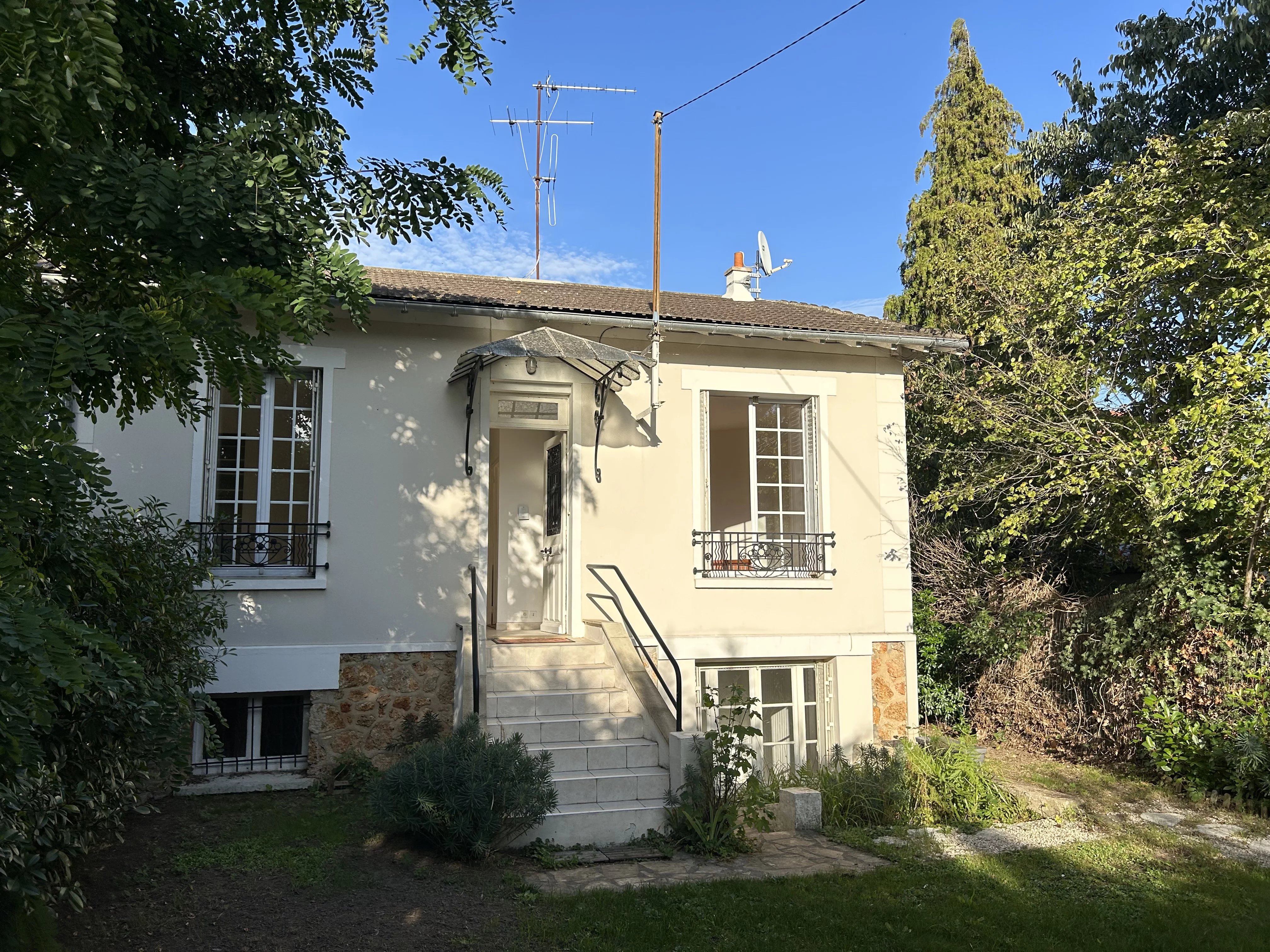 MAISON NON-MEUBLEE 3 CHAMBRES (LE VESINET)