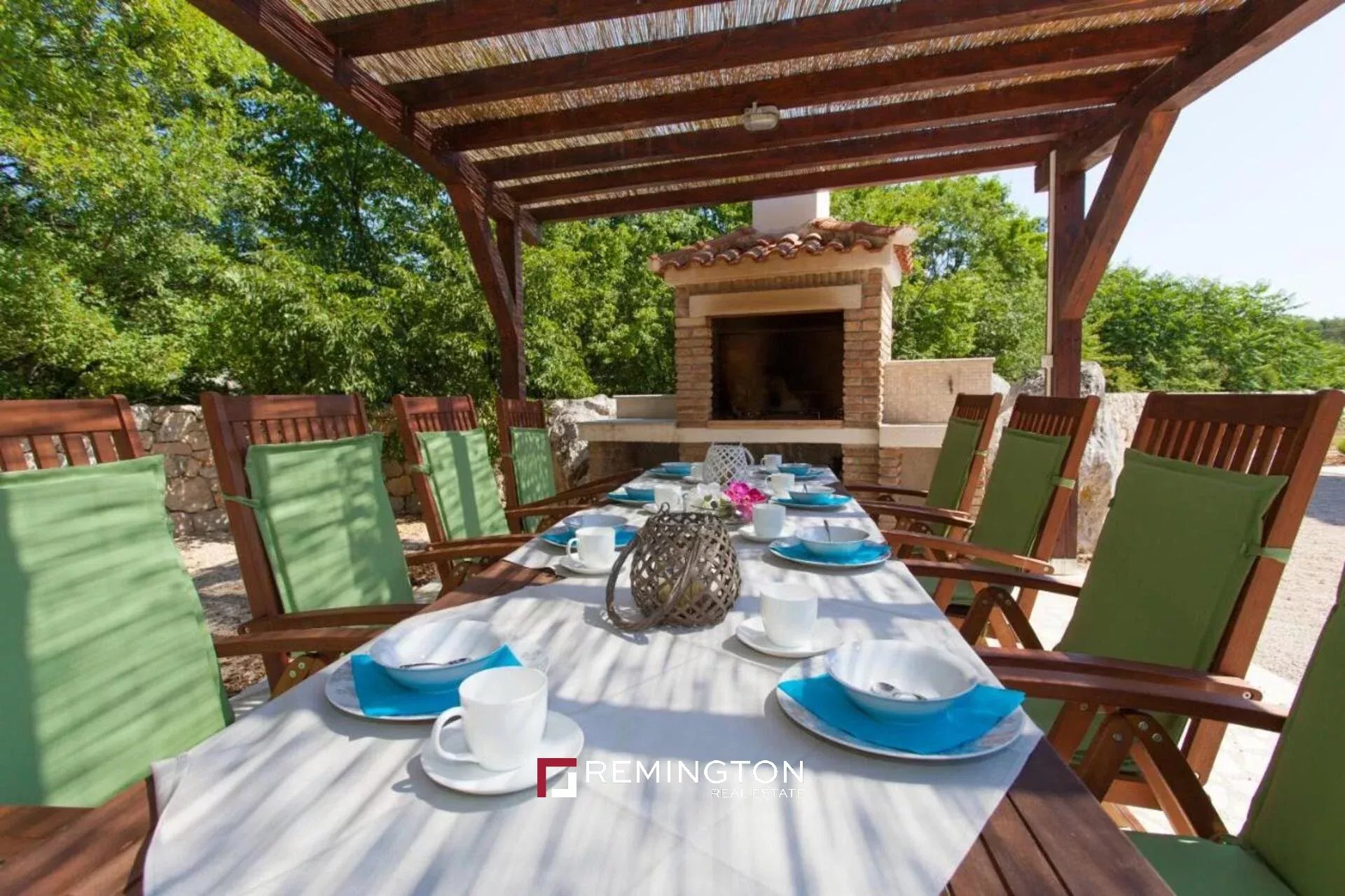 6 Bedroom Villa/Townhouse's Image 15
