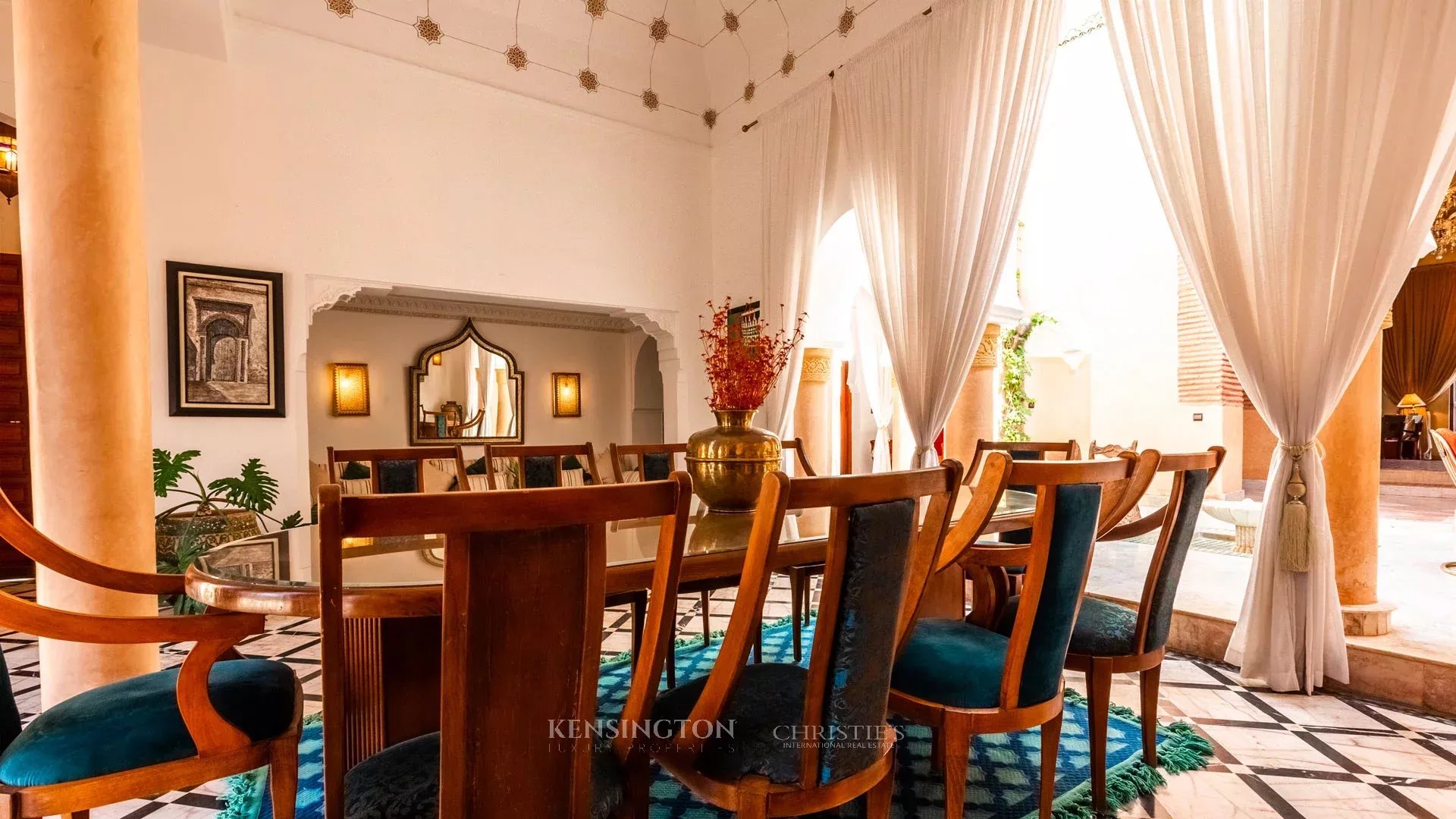 7 Bedroom Villa/Townhouse's Image 8