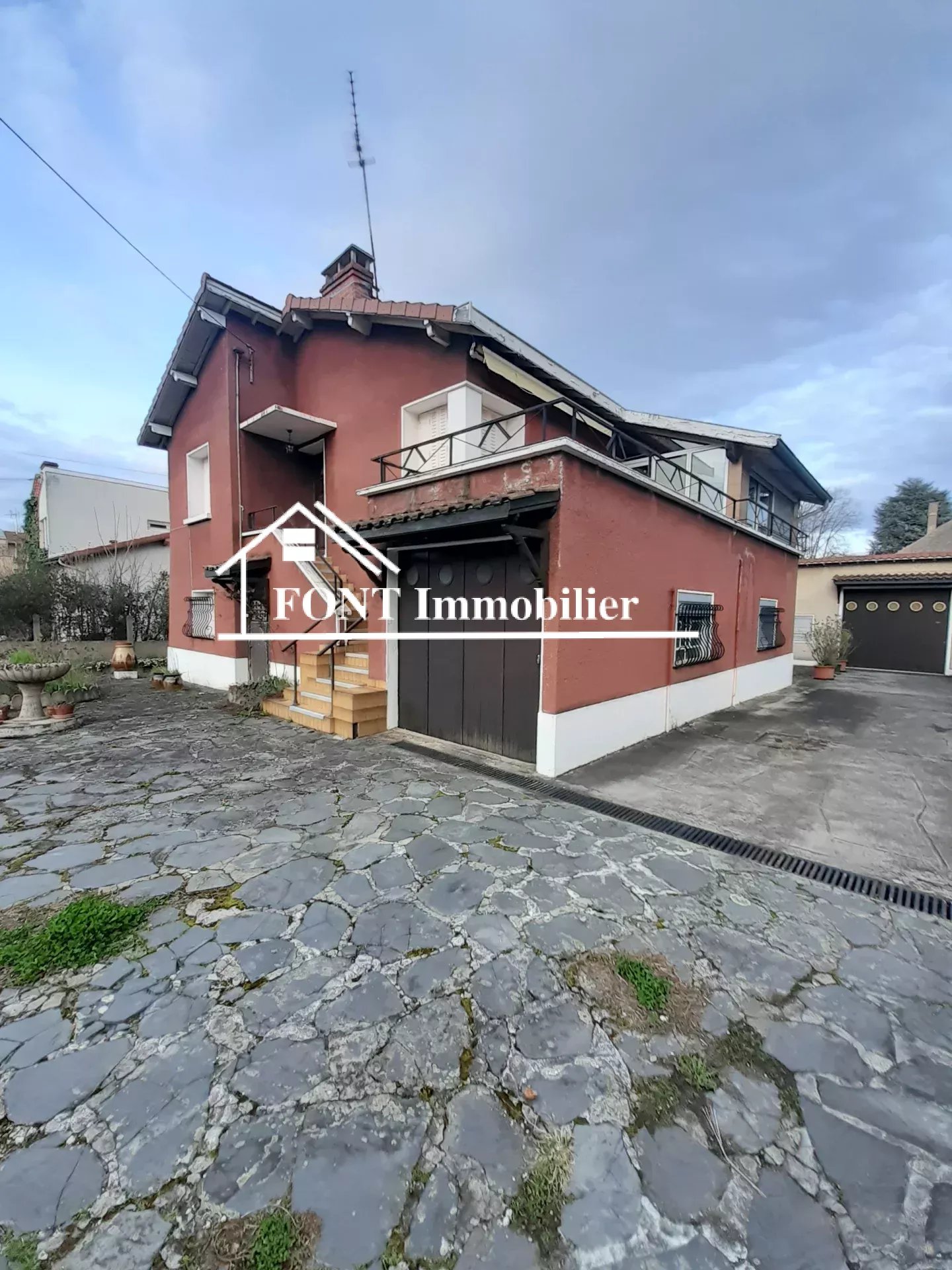 Agence immobilière de 