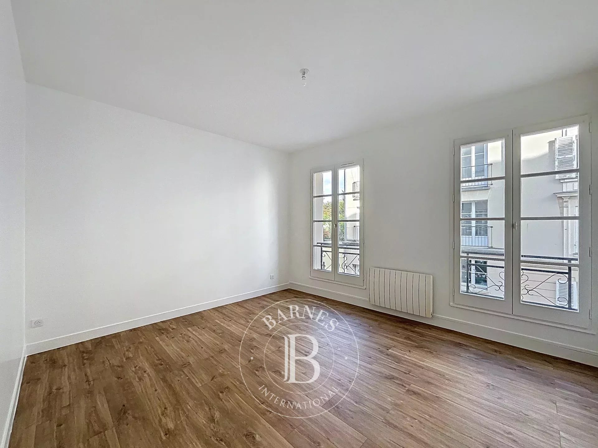 The BARNES rental department... - picture 5