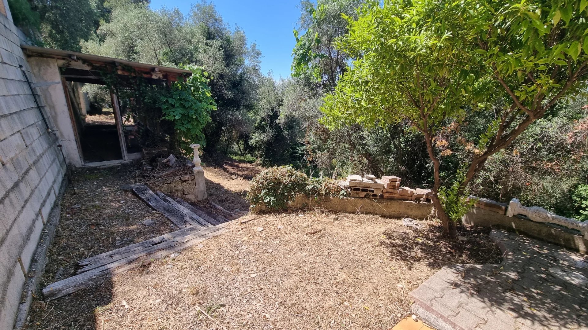 VILLA MENTON CASTELLAR