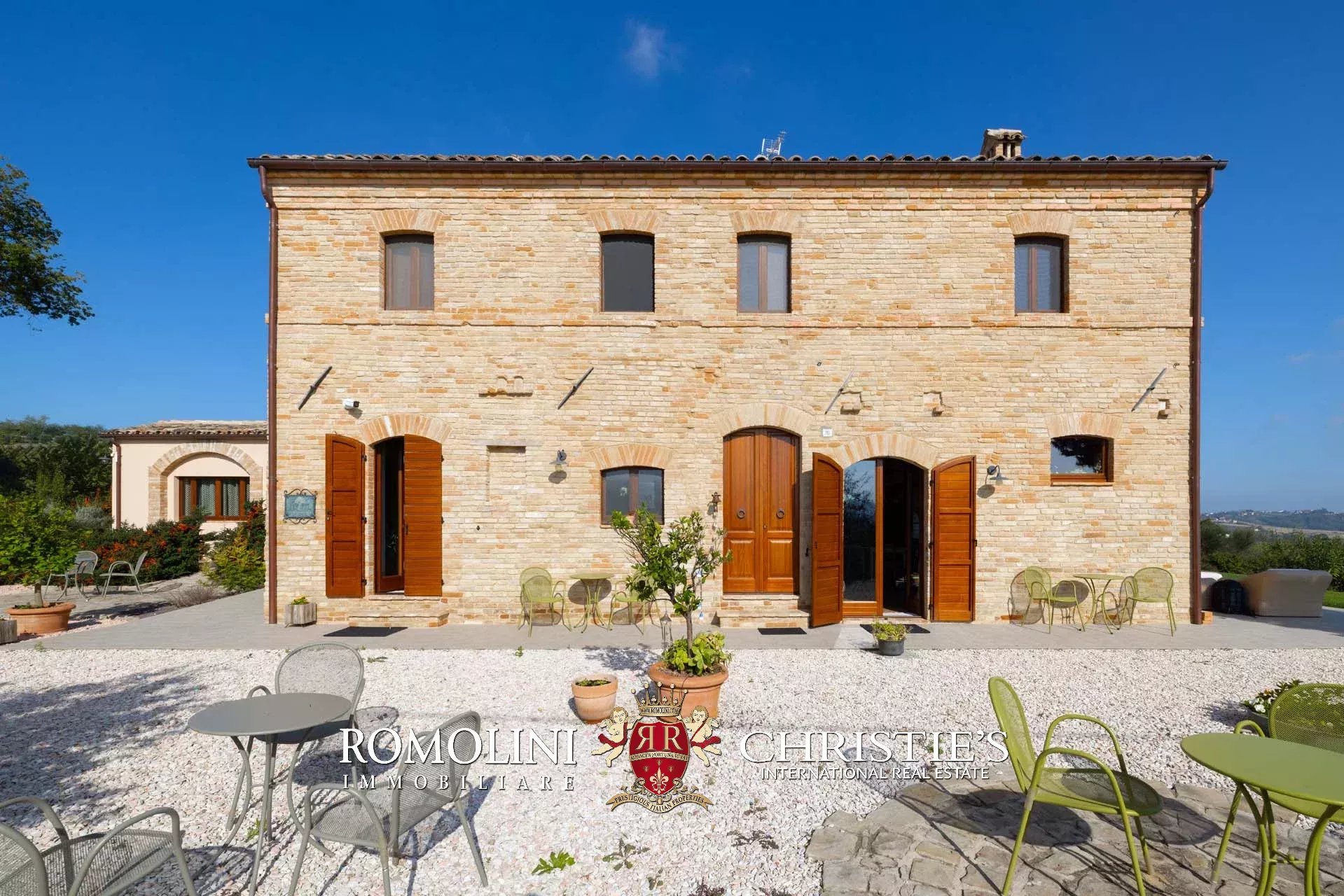 9 Bedroom Villa/Townhouse's Image 22