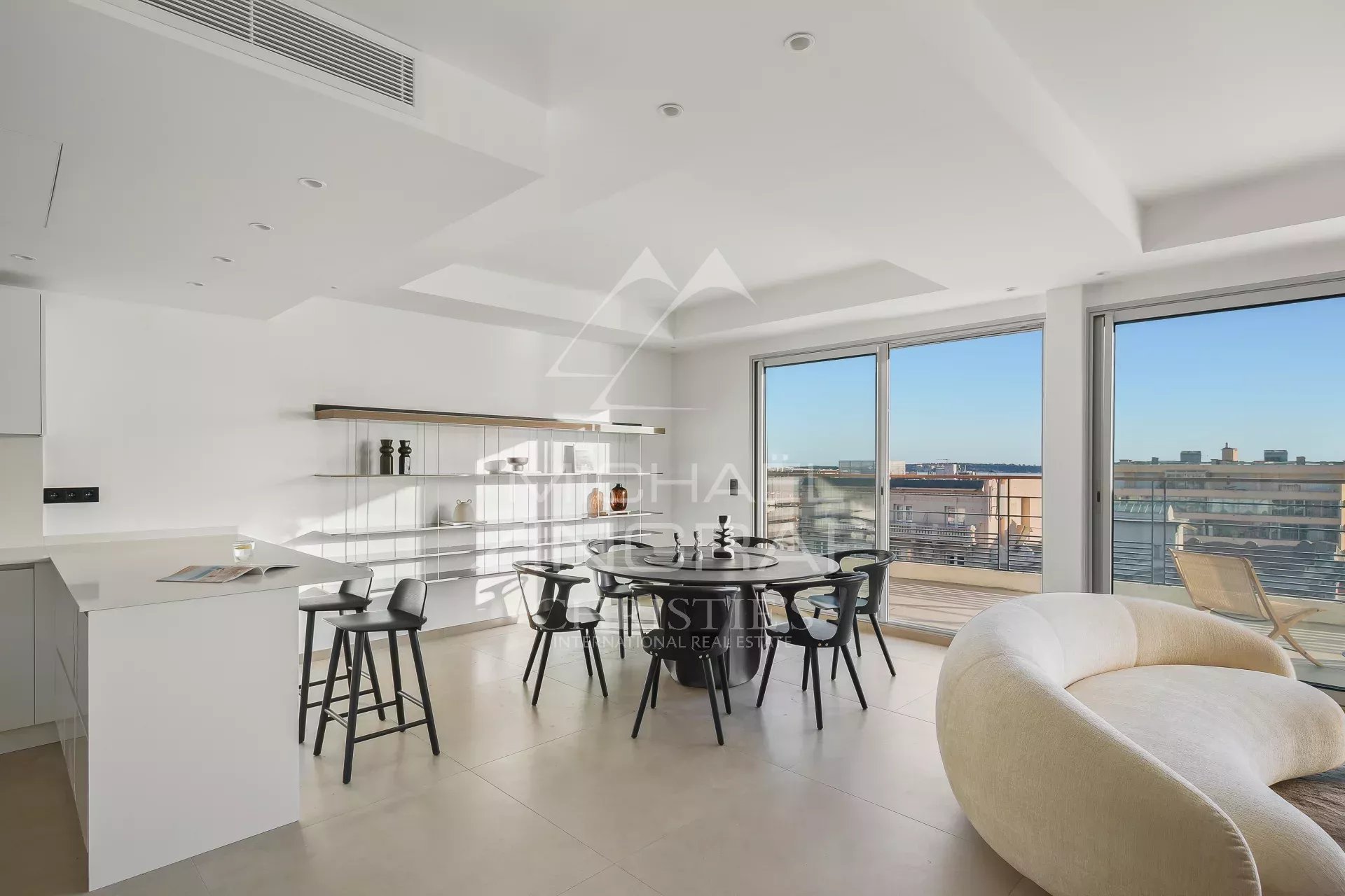 2 Bedroom Villa/Townhouse's Image 3
