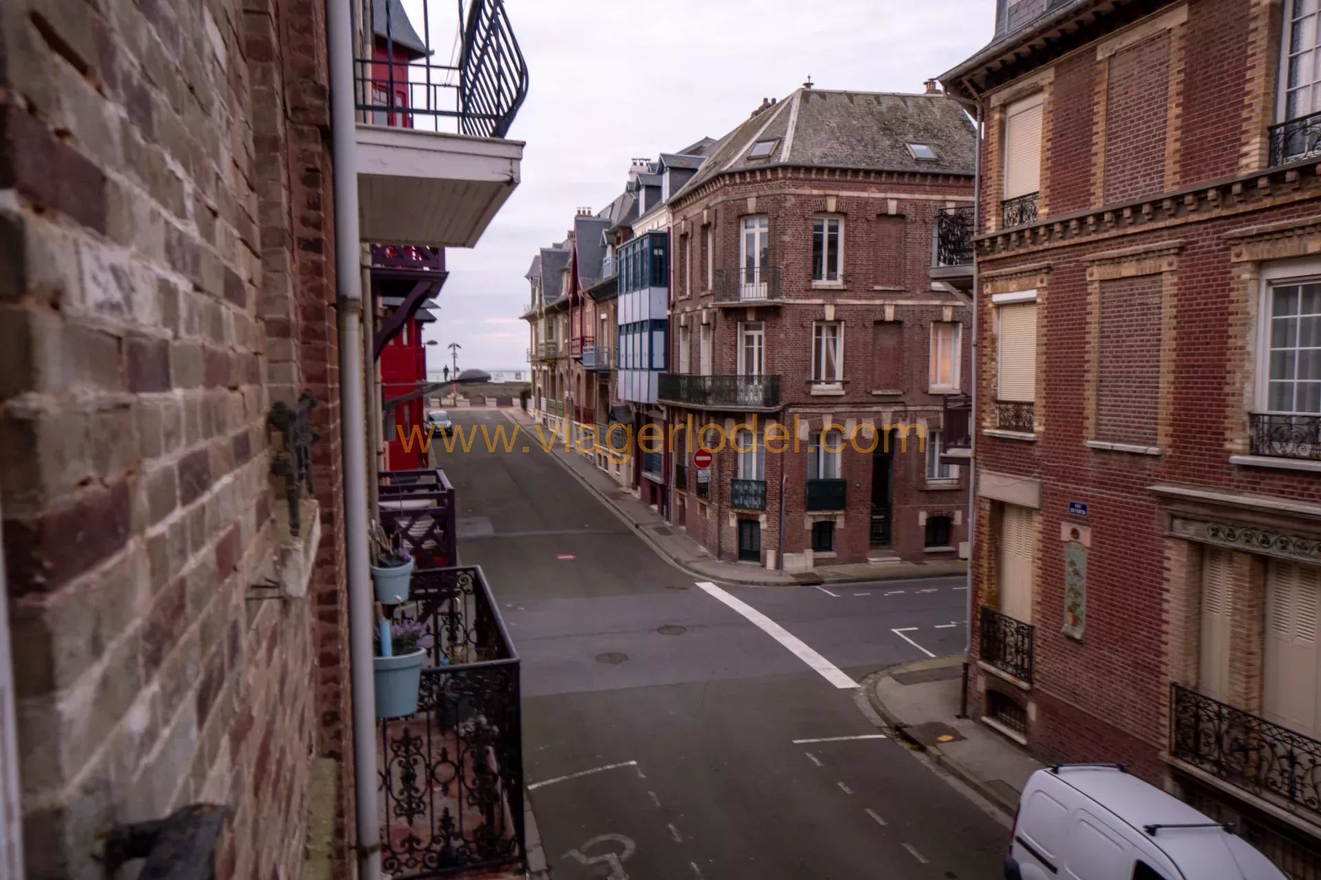 Ref.: 9965 - LIFE ANNUITY - MERS LES BAINS (80) - Occupied 1-room apartment