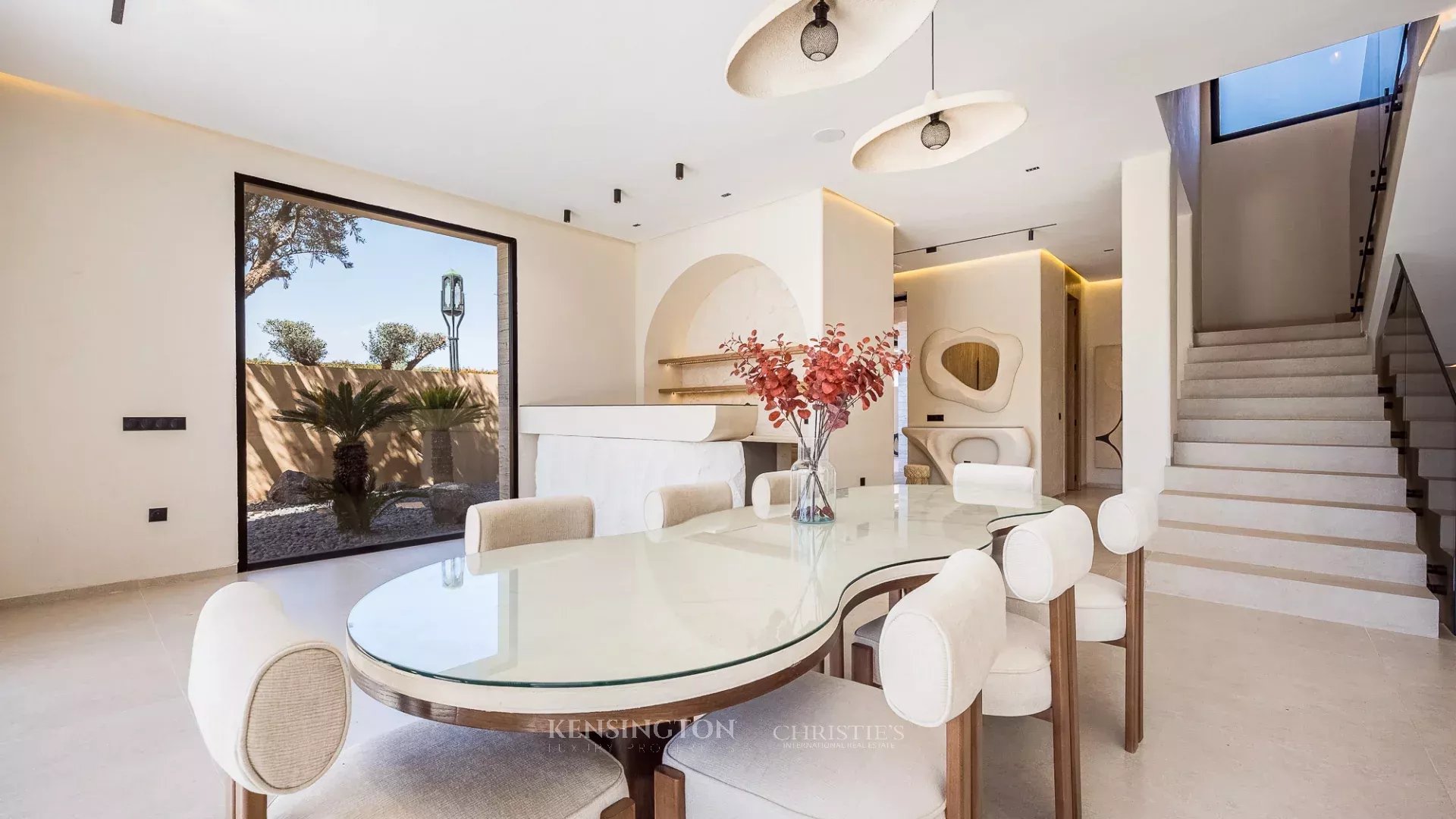 4 Bedroom Villa/Townhouse's Image 9