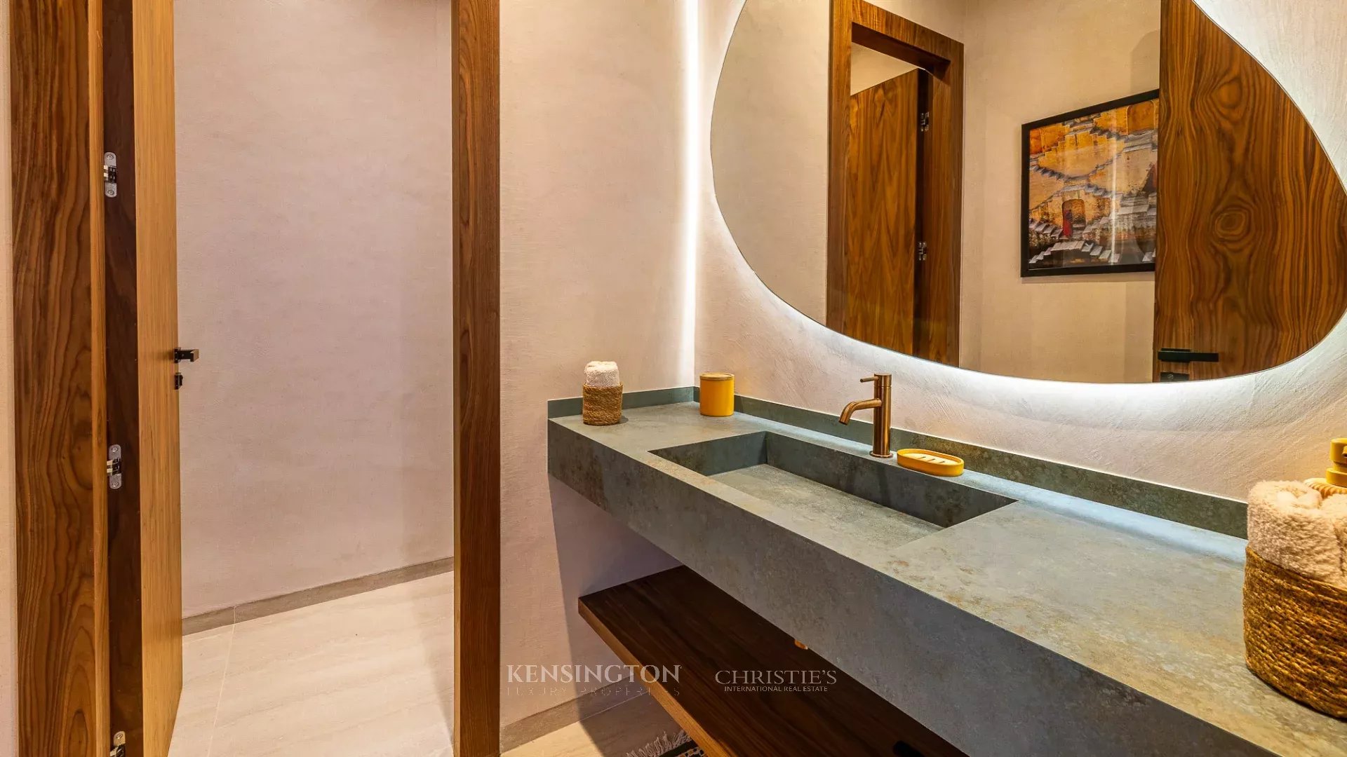 4 Bedroom Villa/Townhouse's Image 8