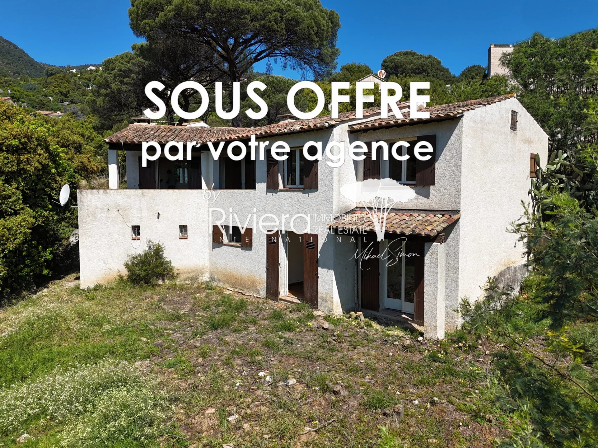 Sur un terrain de 1980m2, vue mer, terrain plat !