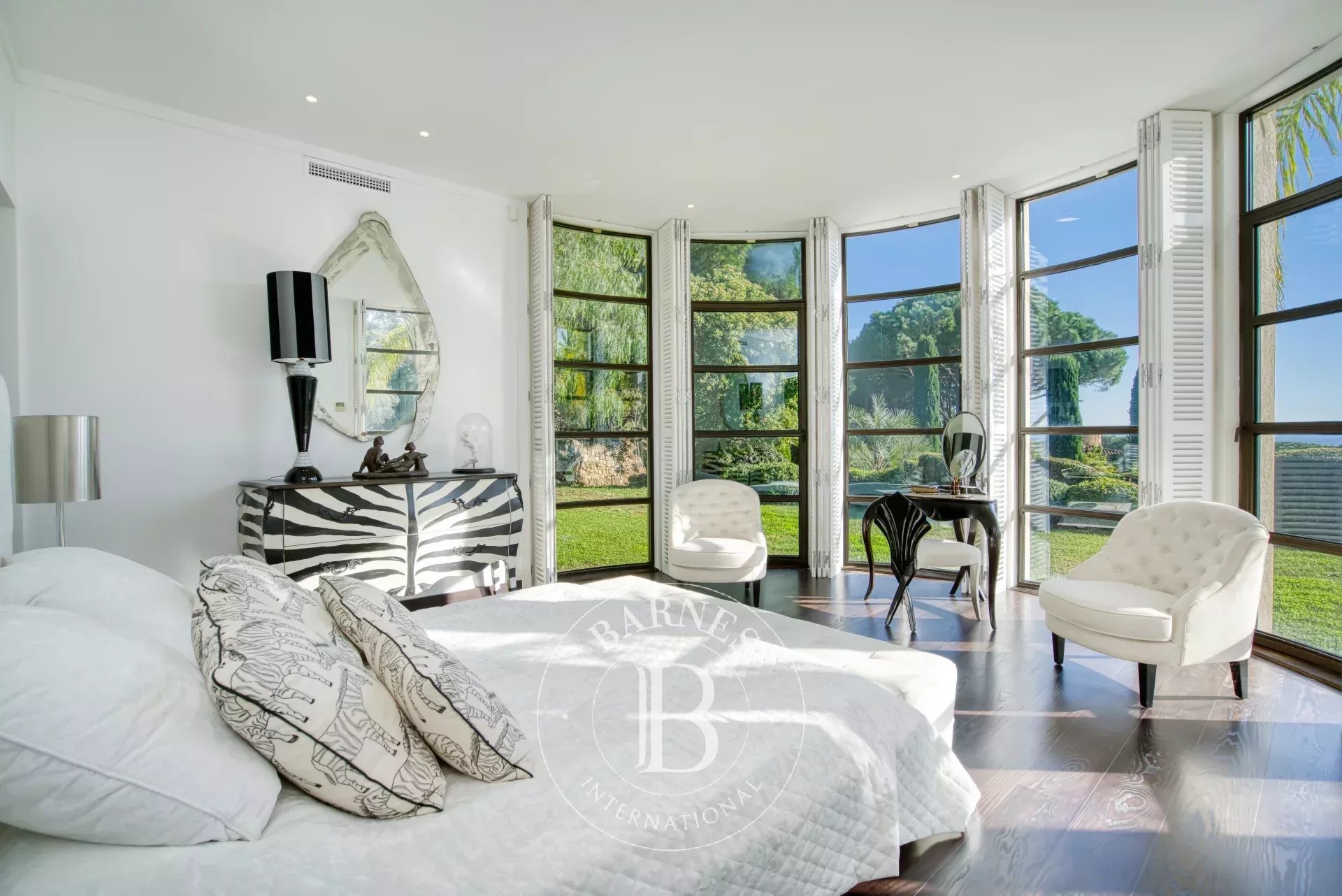 RAMATUELLE - LA QUESSINE - EXCEPTIONAL PROPERTY WITH SEA VIEW - picture 7 title=