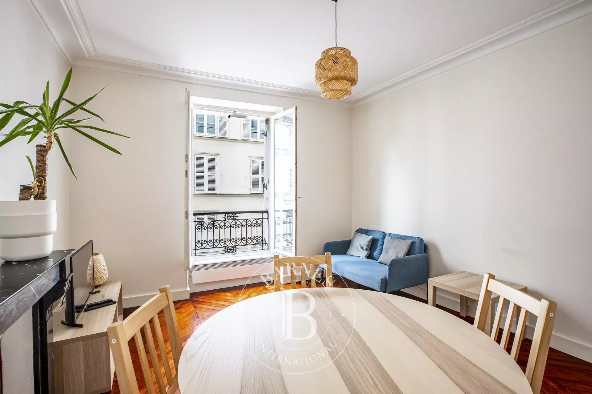 Daire Paris 18ème - picture 4