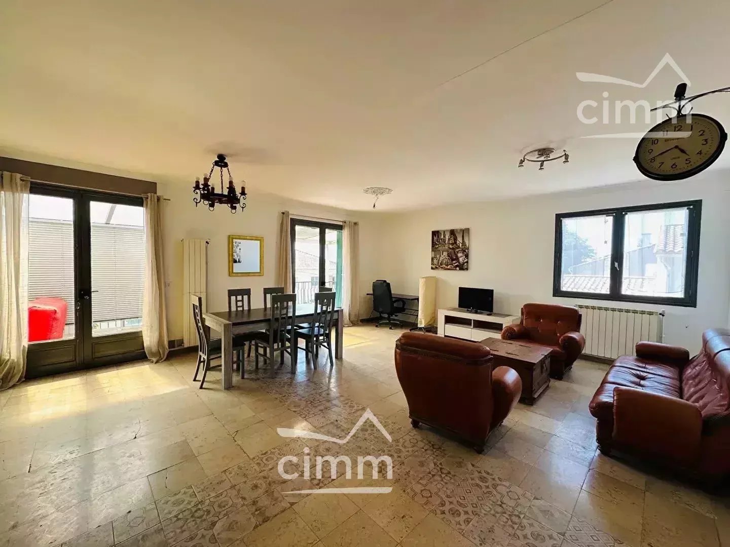 Agence immobilière de 