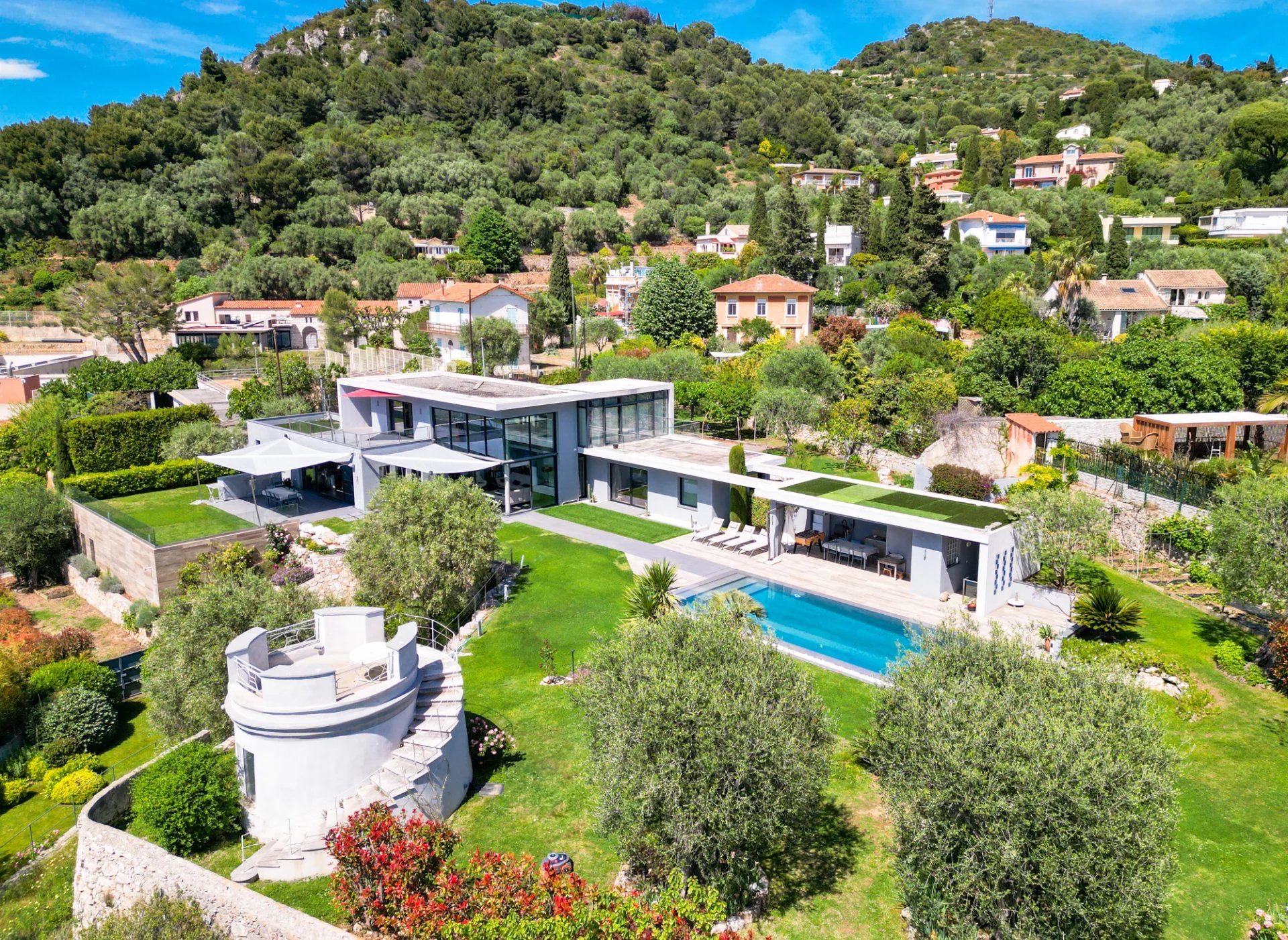 VILLA FOR SALE IN NICE, VINAIGRIER