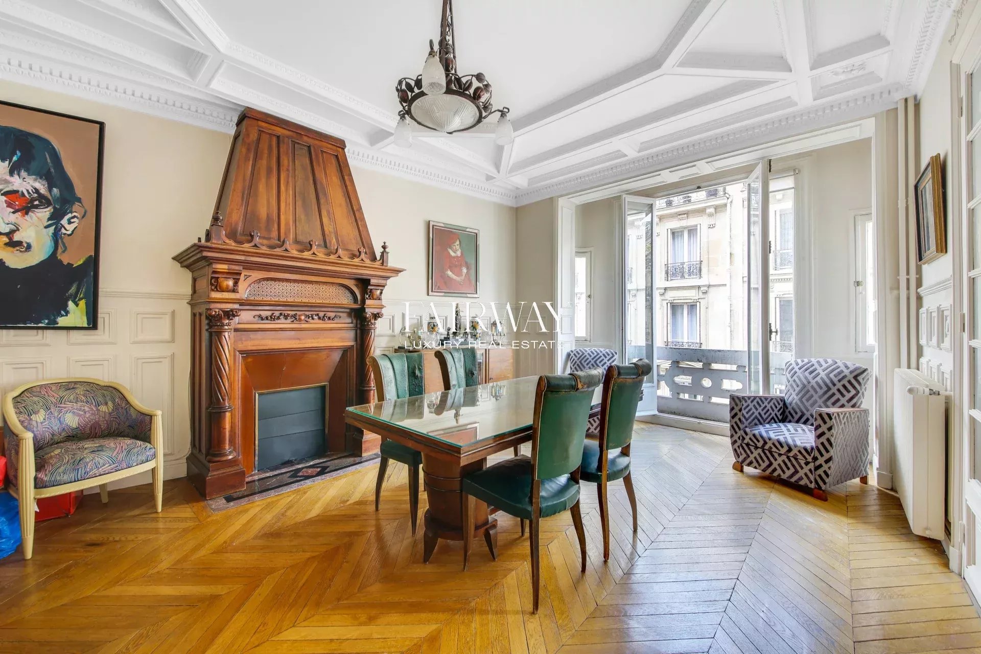 Appartement familial de standing de 6 pièces et 165m² avec double réception près du Parc Monceau, 17ème arrondissement de Paris