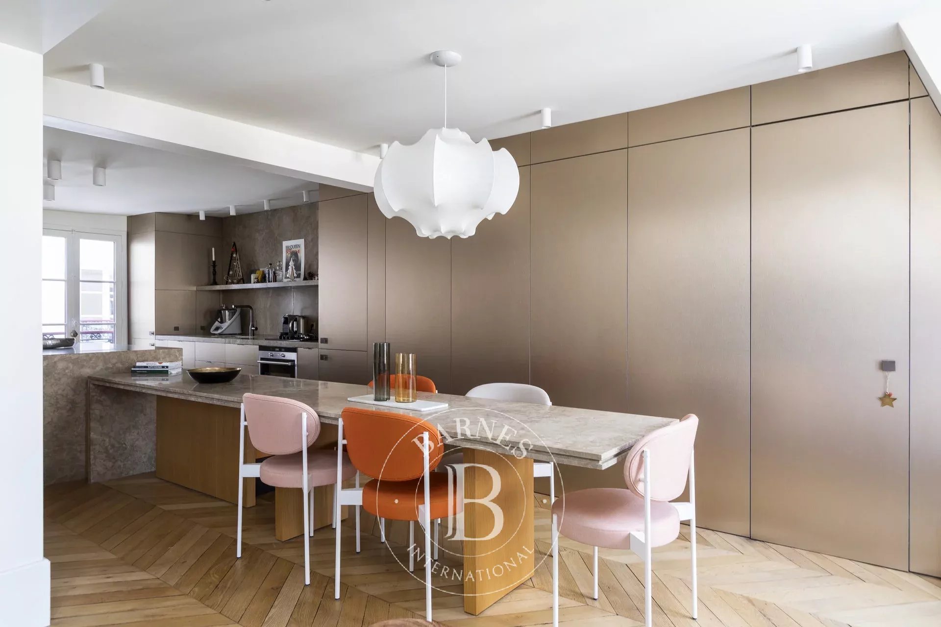 Daire Paris 7ème - picture 7