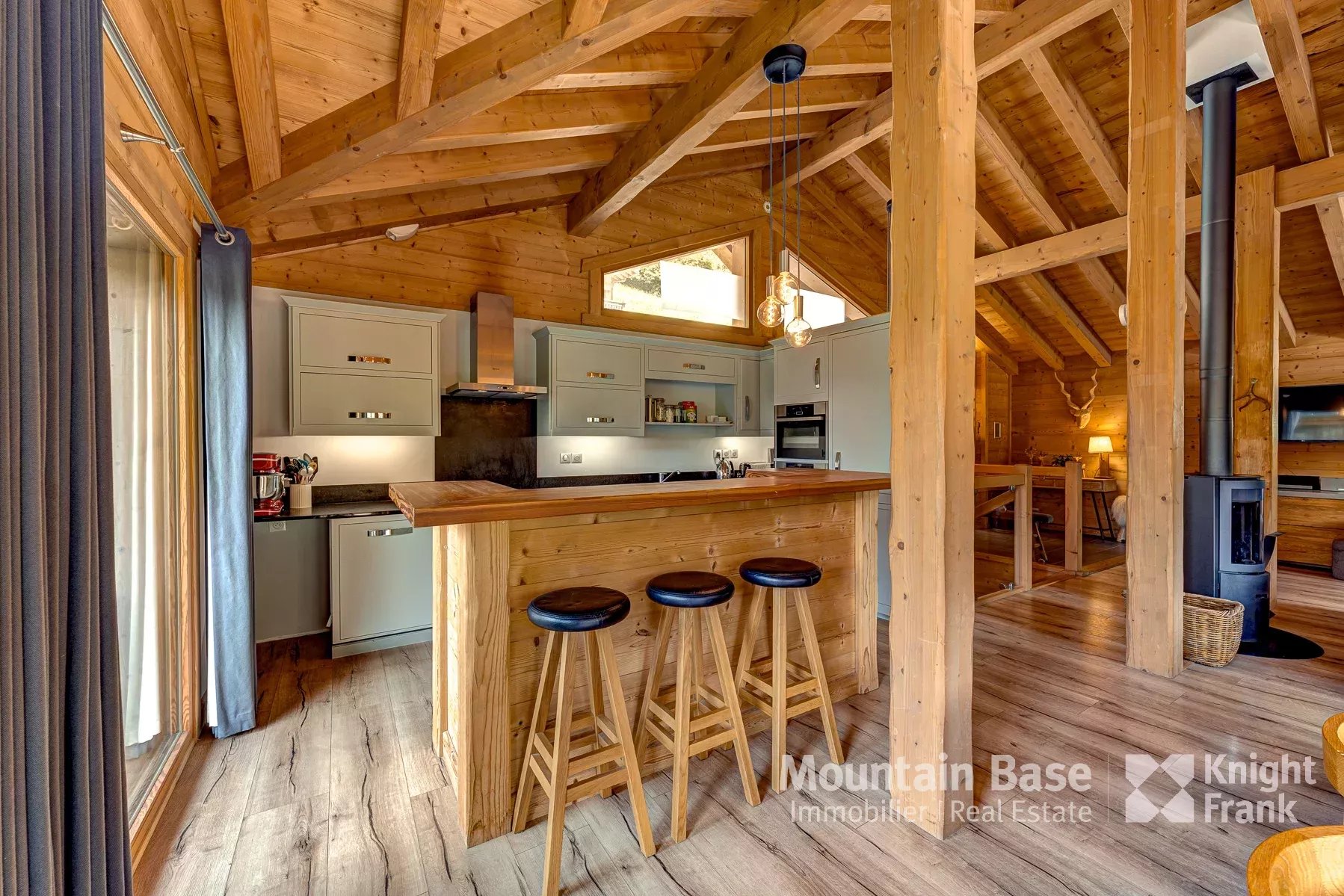 Photo of Stunning turn-key 6 bedroom chalet in Morzine