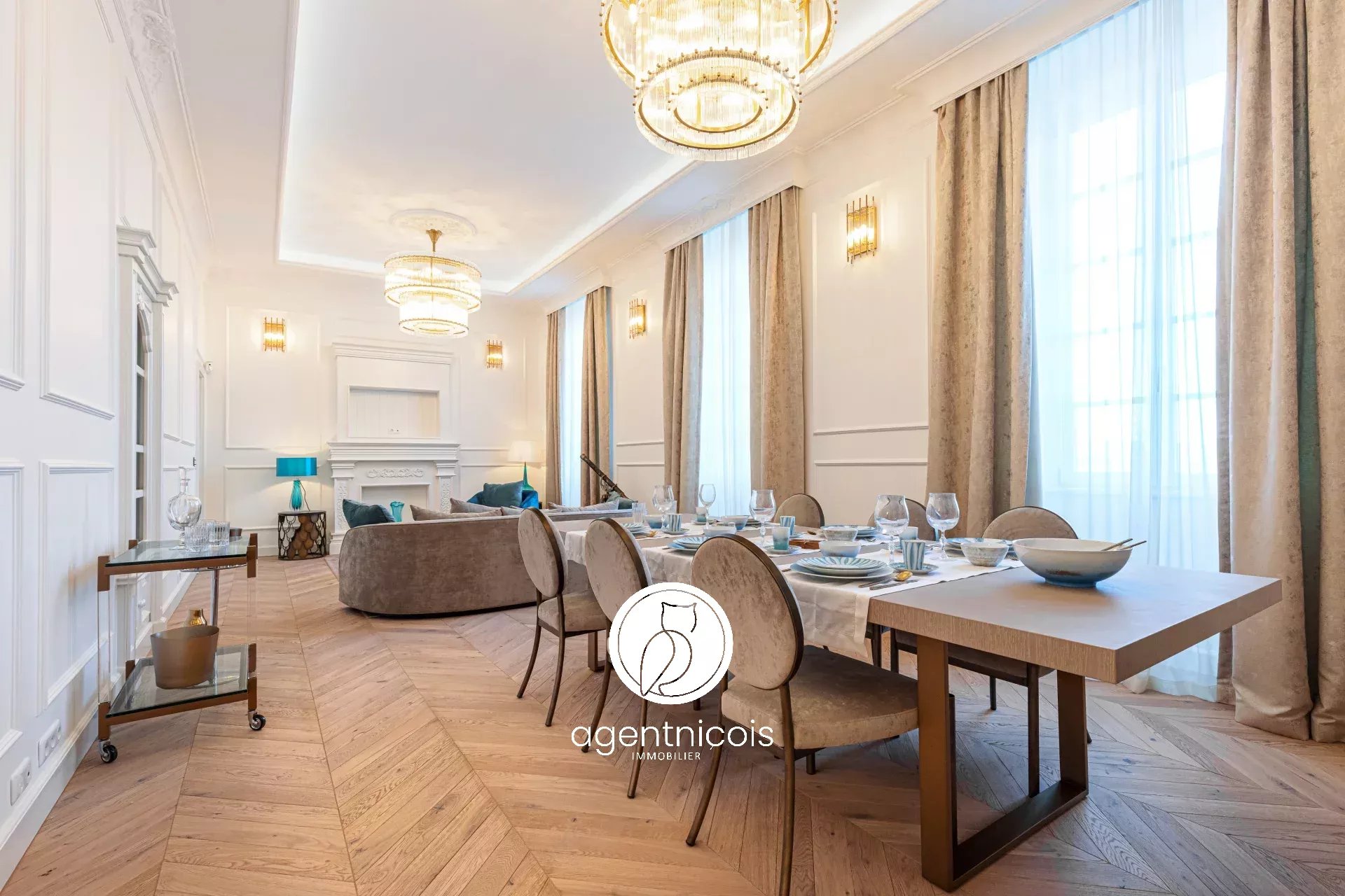 Agence immobilière de 