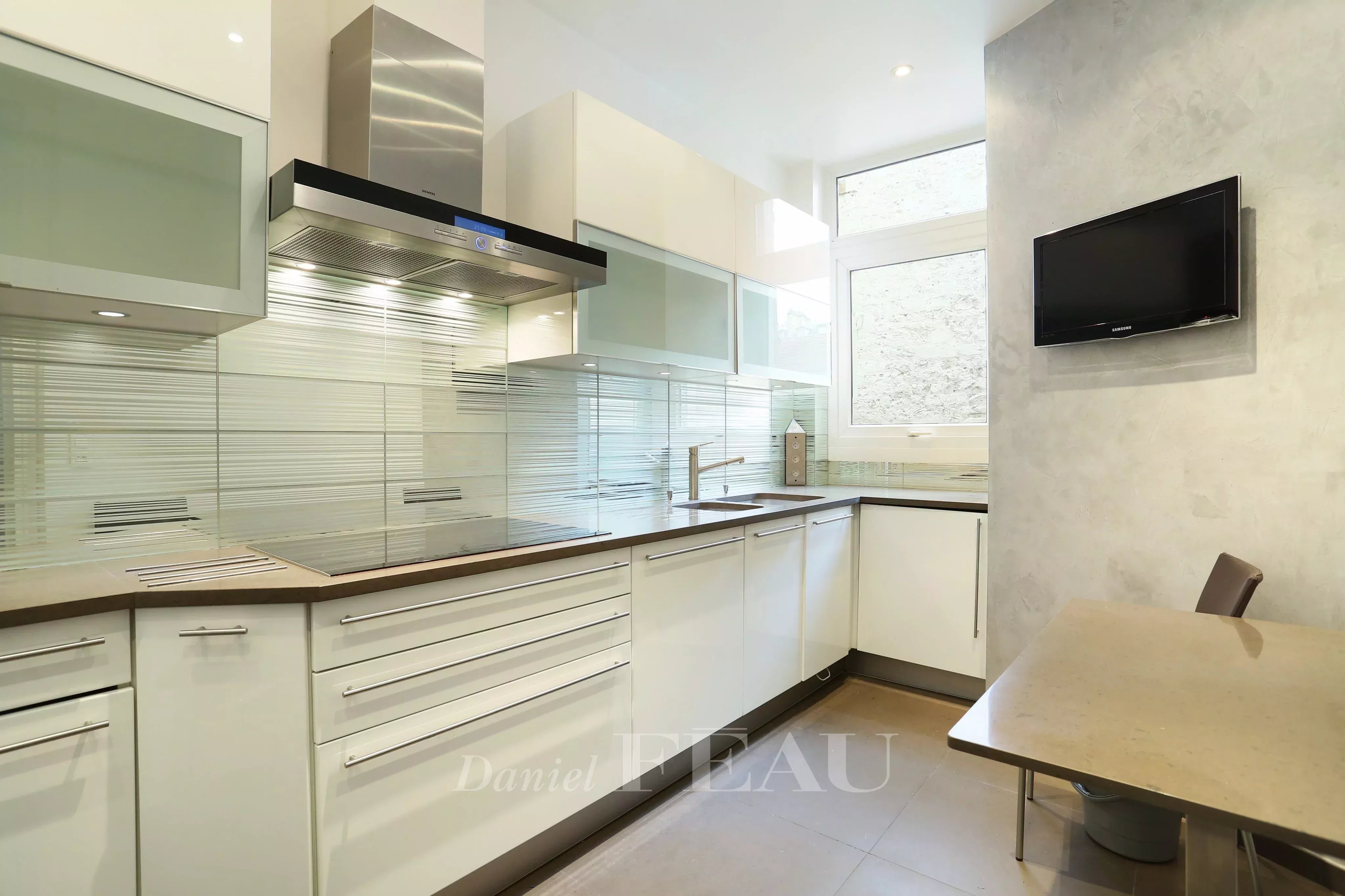 Rental Apartment Paris 16th