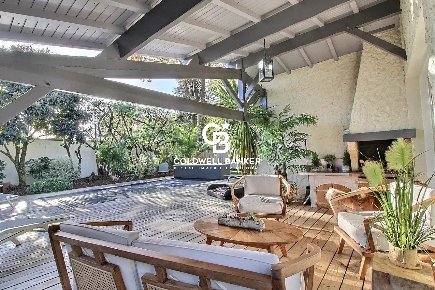 Agence immobilière de Silver Coast Int. Realty