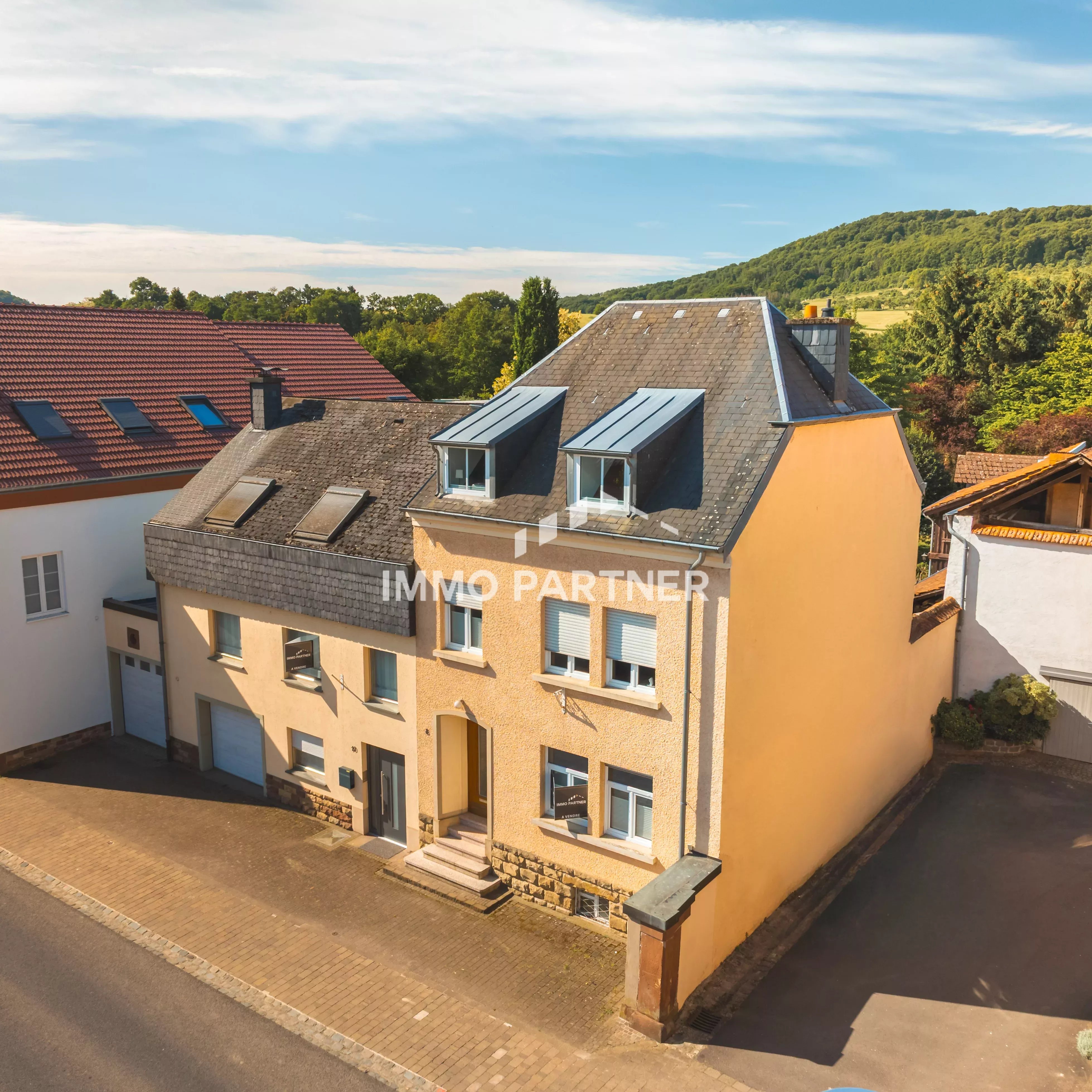 Casa espaçosa com oficina