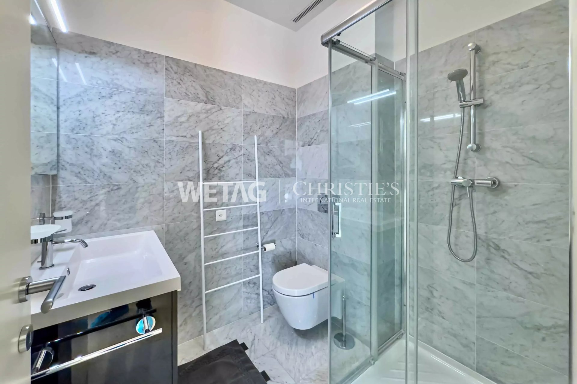 3 Bedroom Apartment/Flat's Image 6