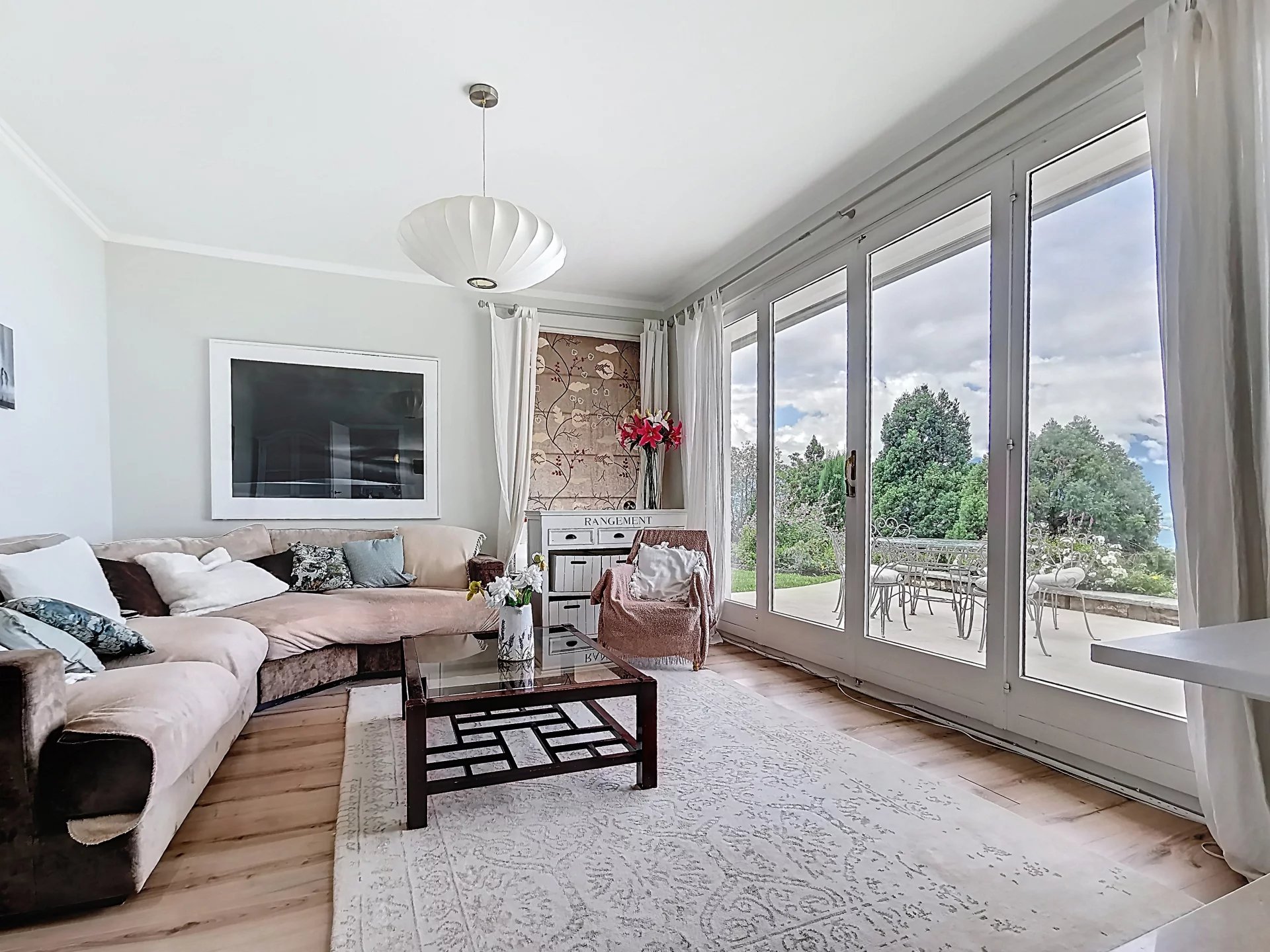 Magnifique villa individuelle avec vue sur le Lac Léman !