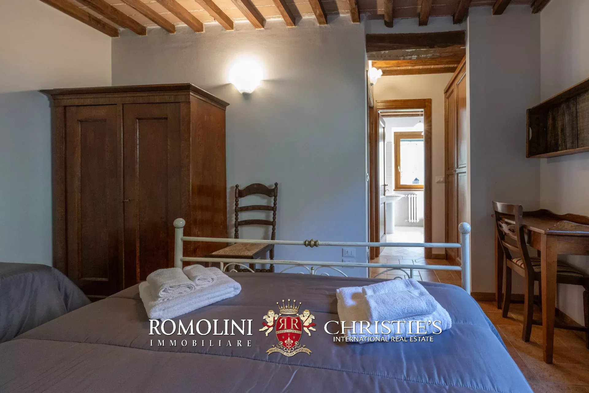 13 Bedroom Villa/Townhouse's Image 90