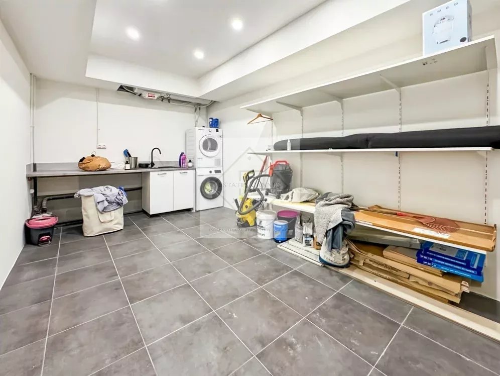 MAGNIFIQUE MAISON MITOYENNE AVEC VUE MER & COLLINES – 4 CHAMBRES – DOUBLE GARAGE – PISCINE — photo 18
