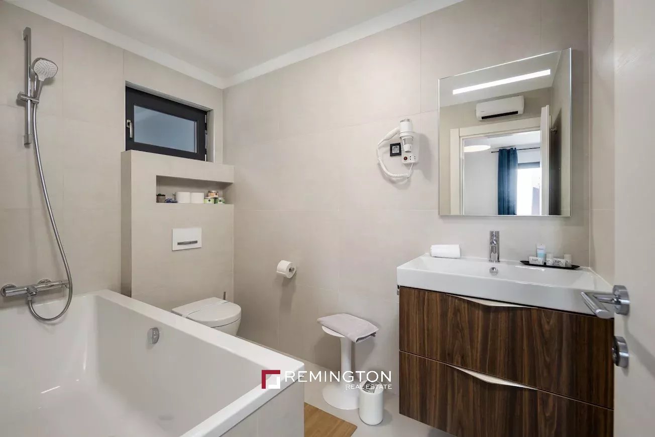 3 Bedroom Villa/Townhouse's Image 11