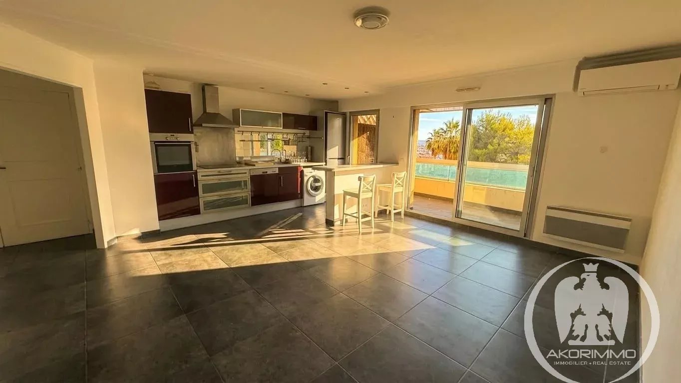 Appartement  - 3 pièces  - 65.0 m² -  398 000 € - À vendre