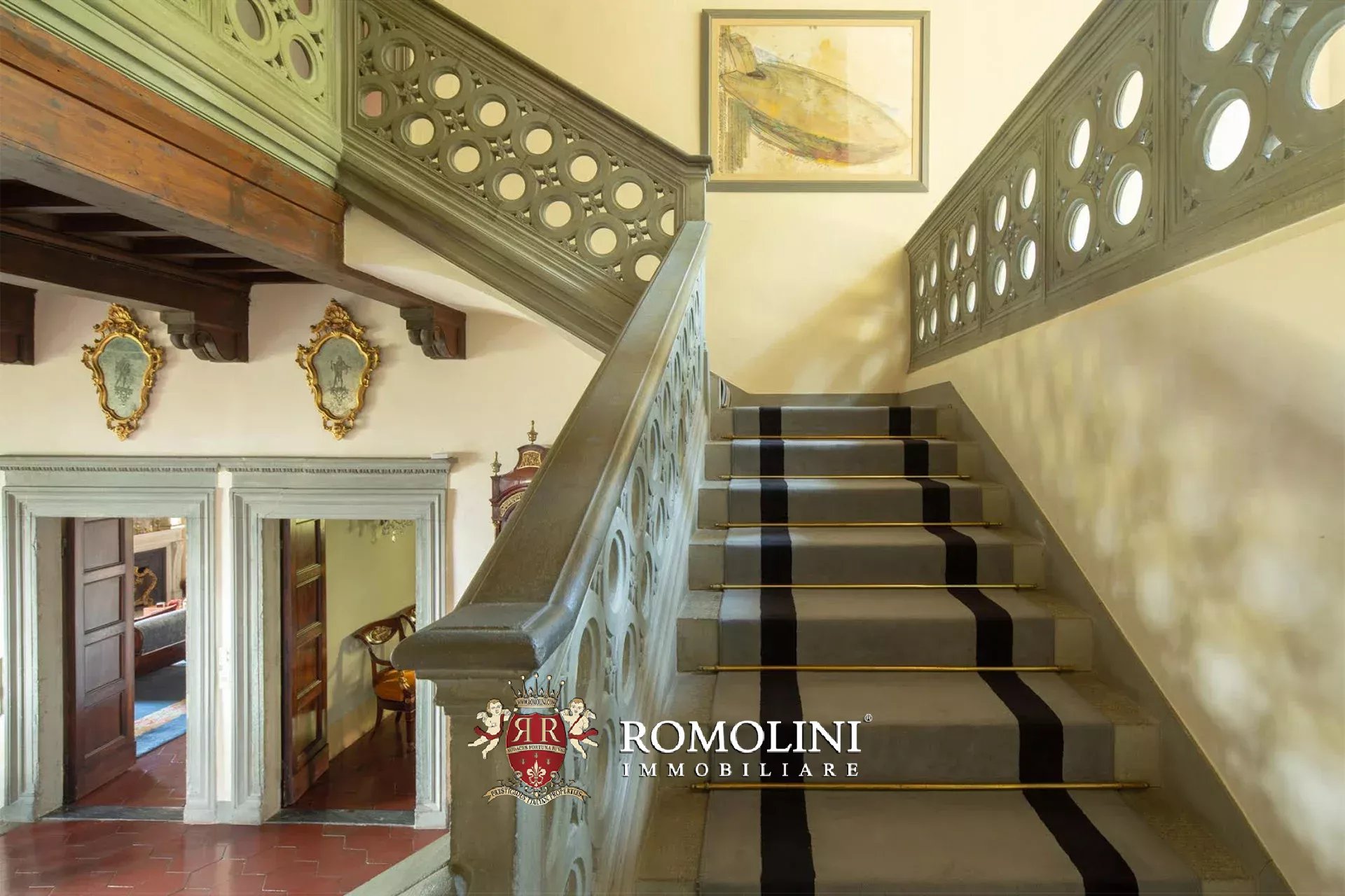 8 Bedroom Villa/Townhouse's Image 18