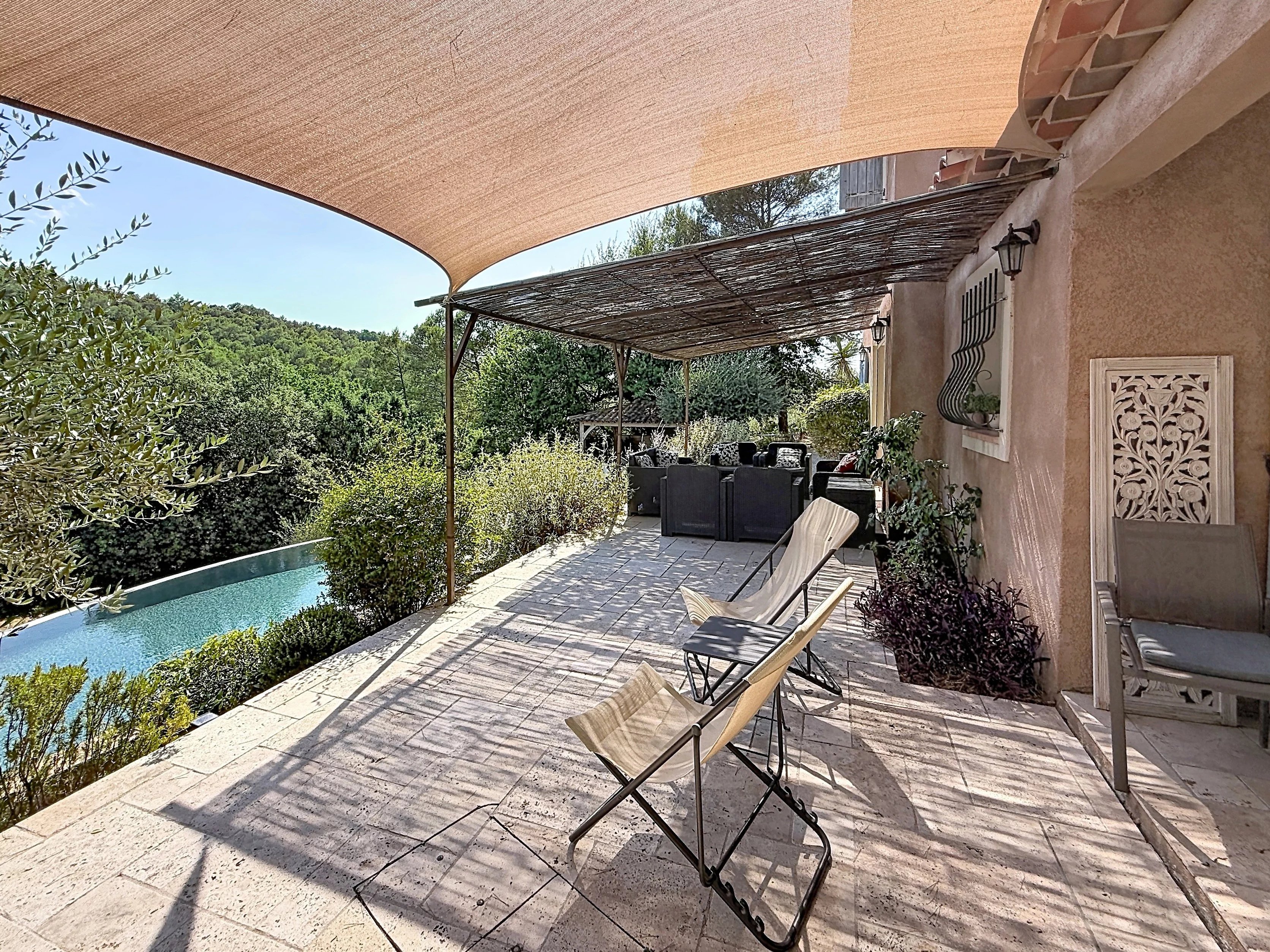 Elegant 4-Bedroom Villa with Pool in Carcès, France