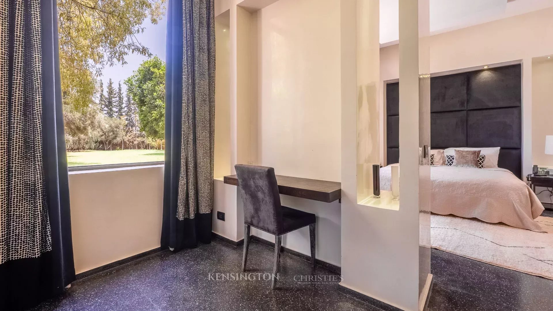 6 Bedroom Villa/Townhouse's Image 15