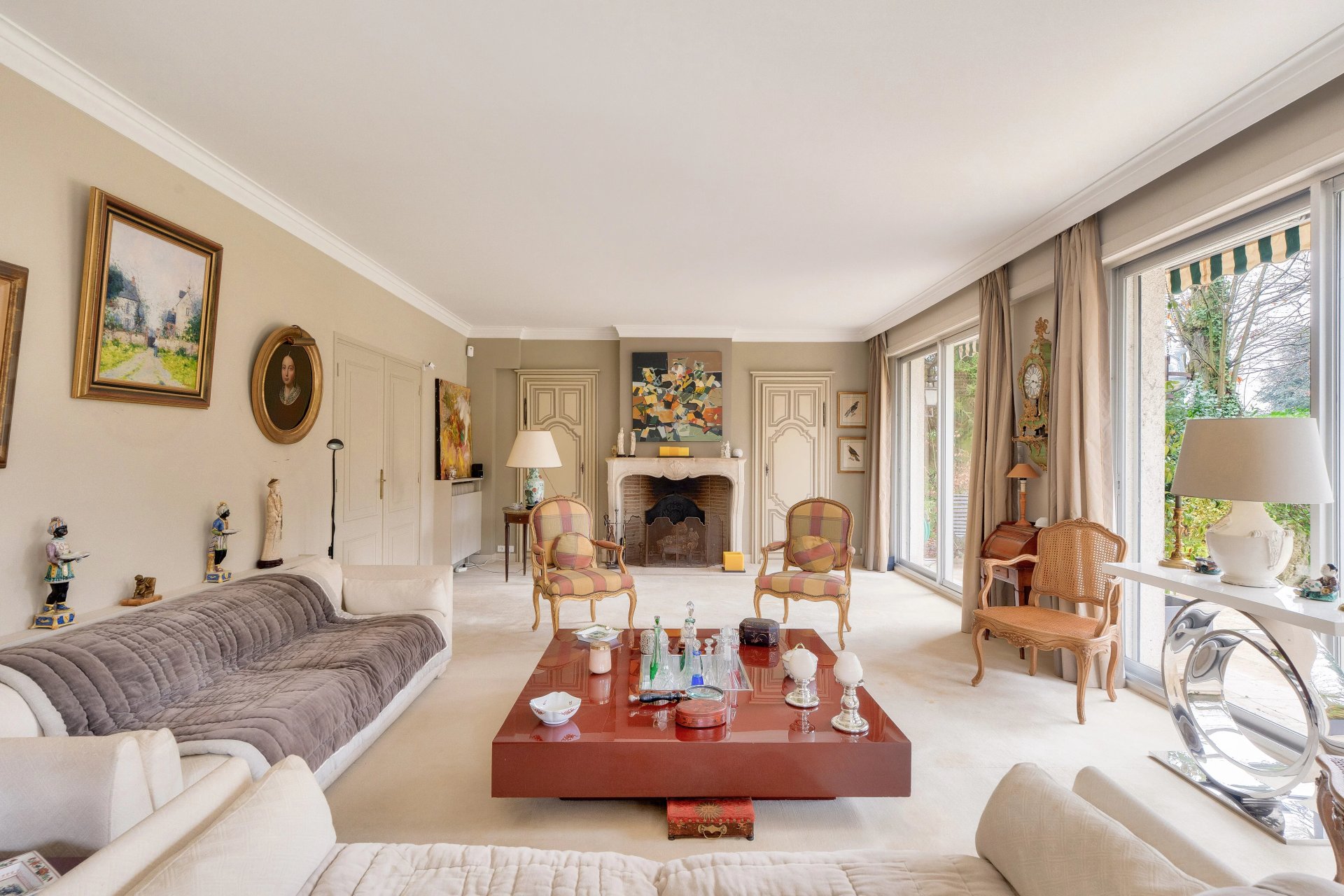 4 Bedroom Villa/Townhouse's Image 3