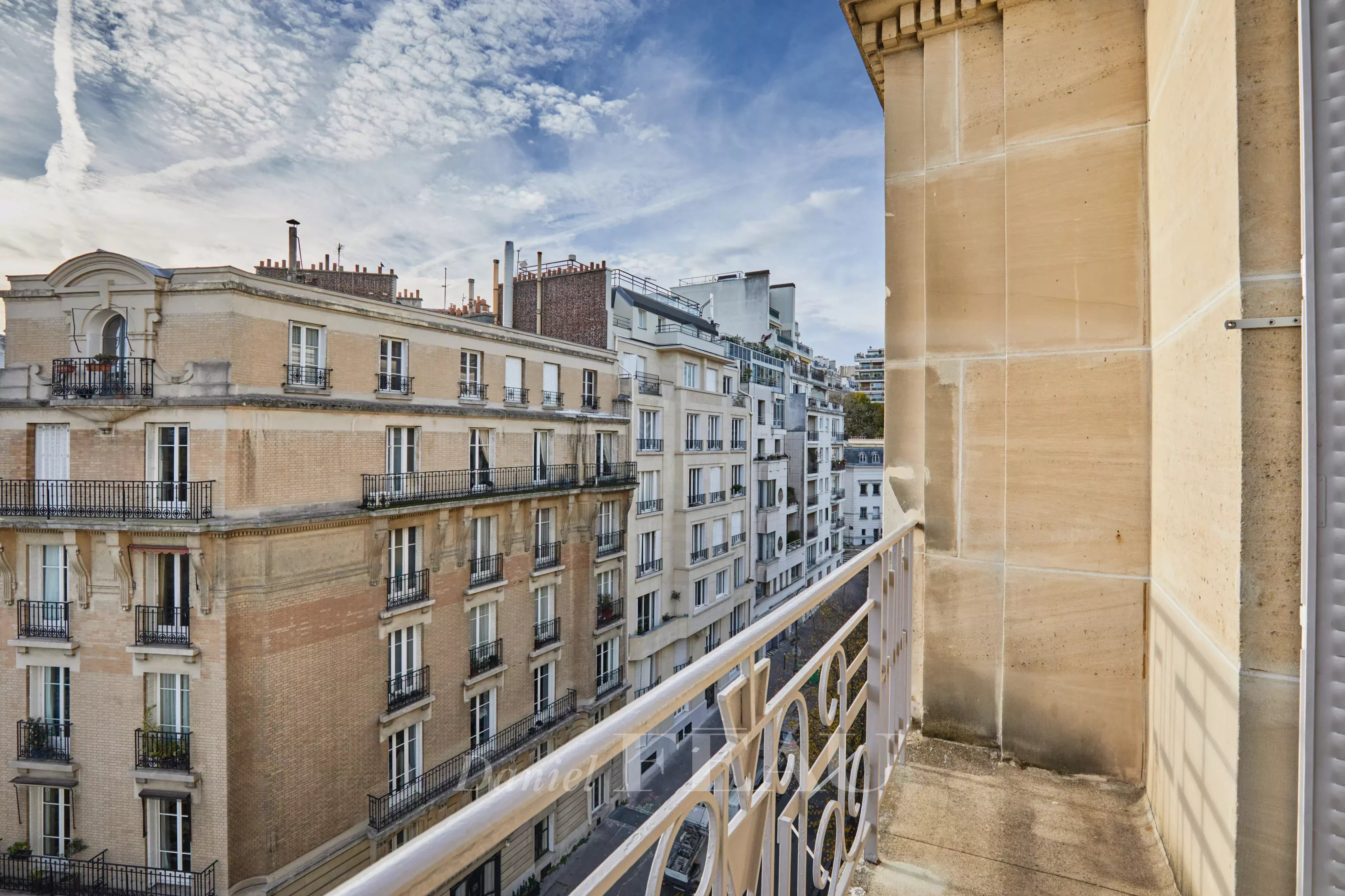 Rental Apartment Paris 16th