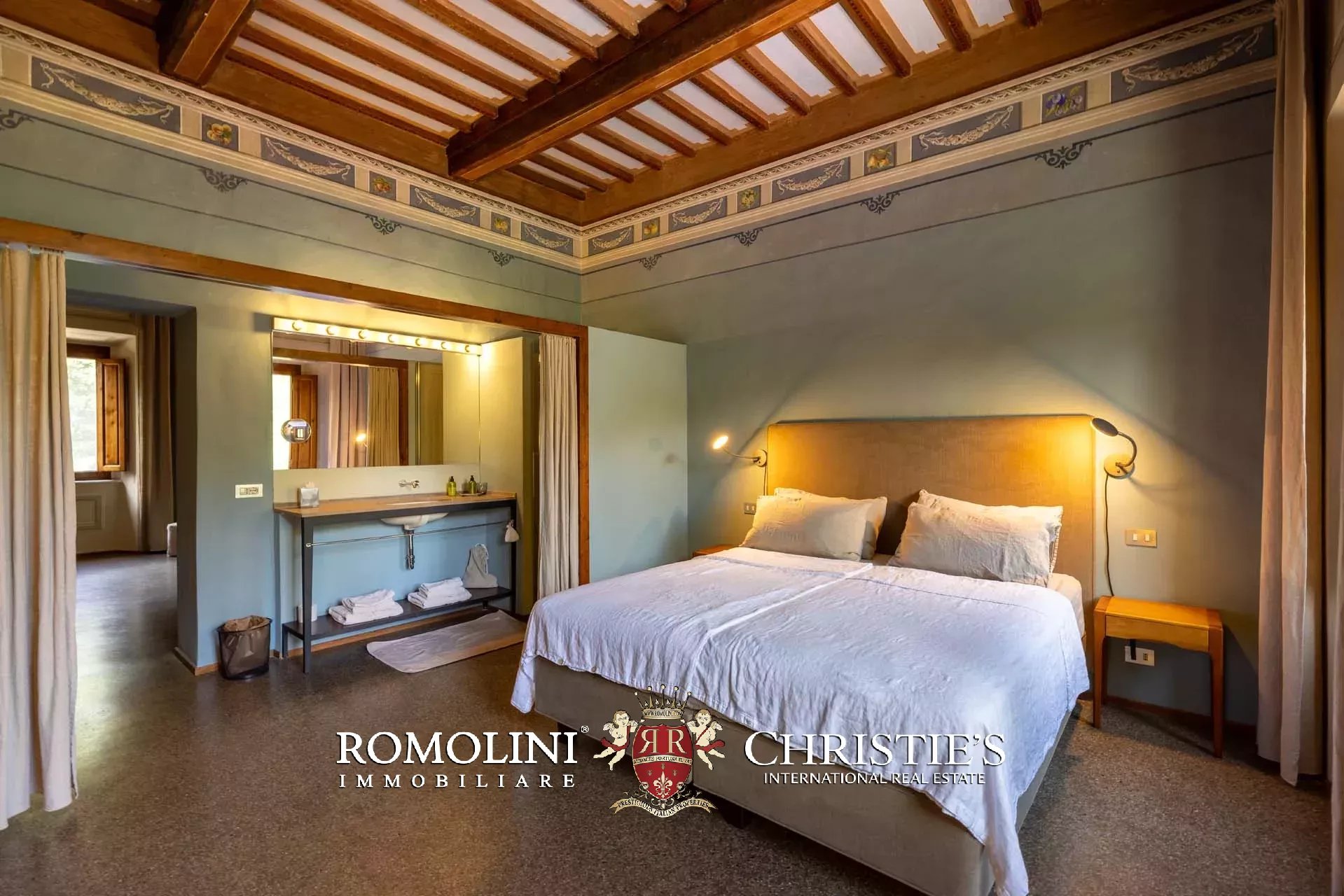 16 Bedroom Villa/Townhouse's Image 35