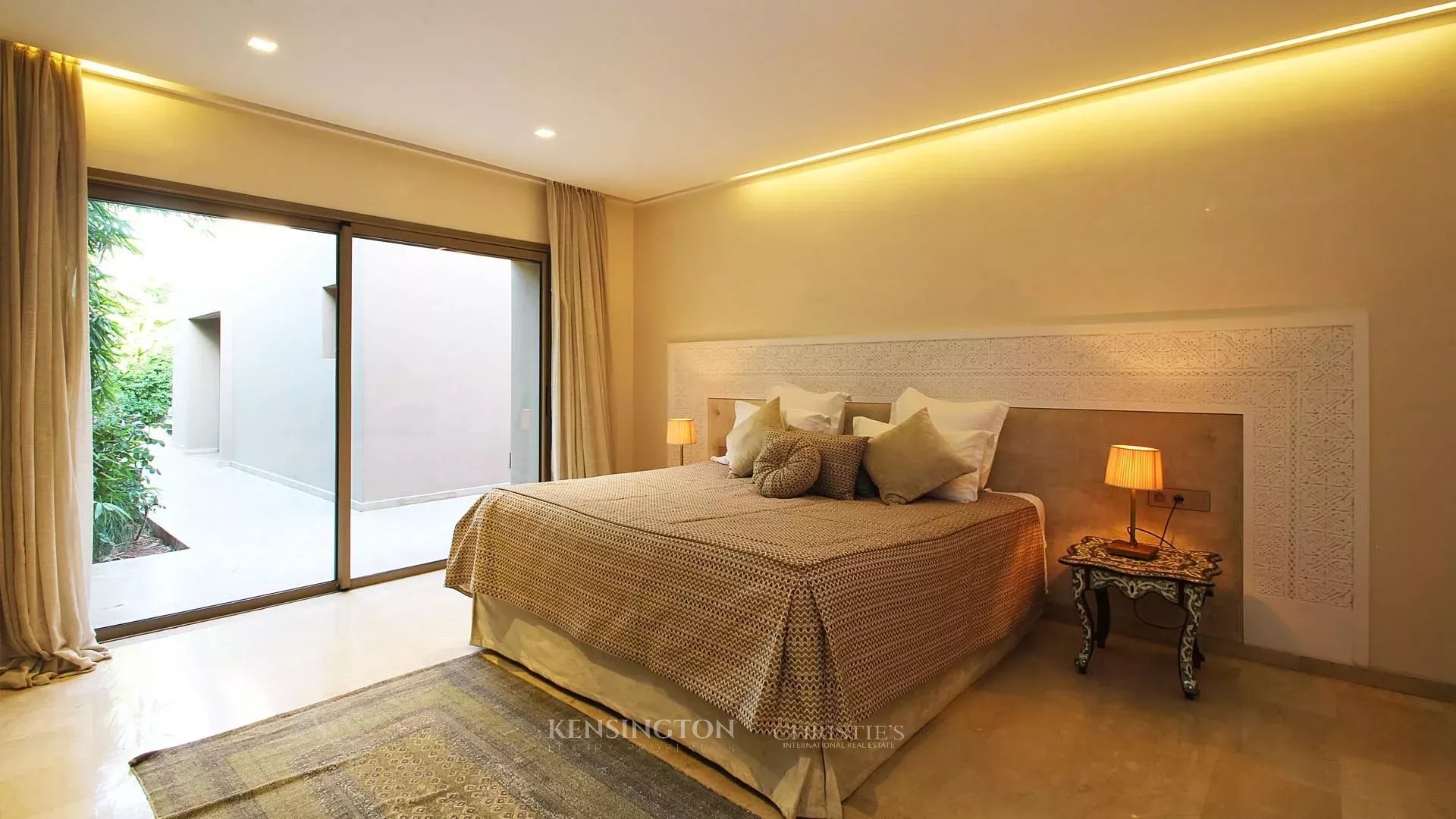 5 Bedroom Villa/Townhouse's Image 24