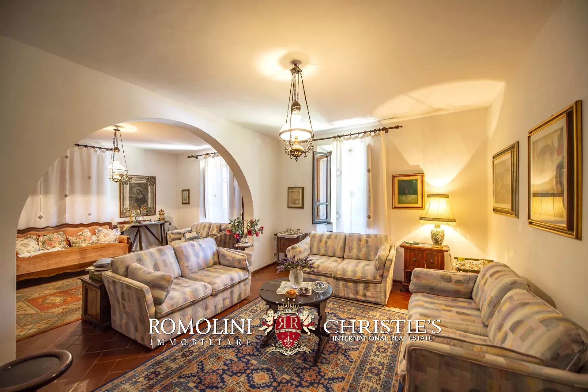 33 Bedroom Villa/Townhouse's Image 33
