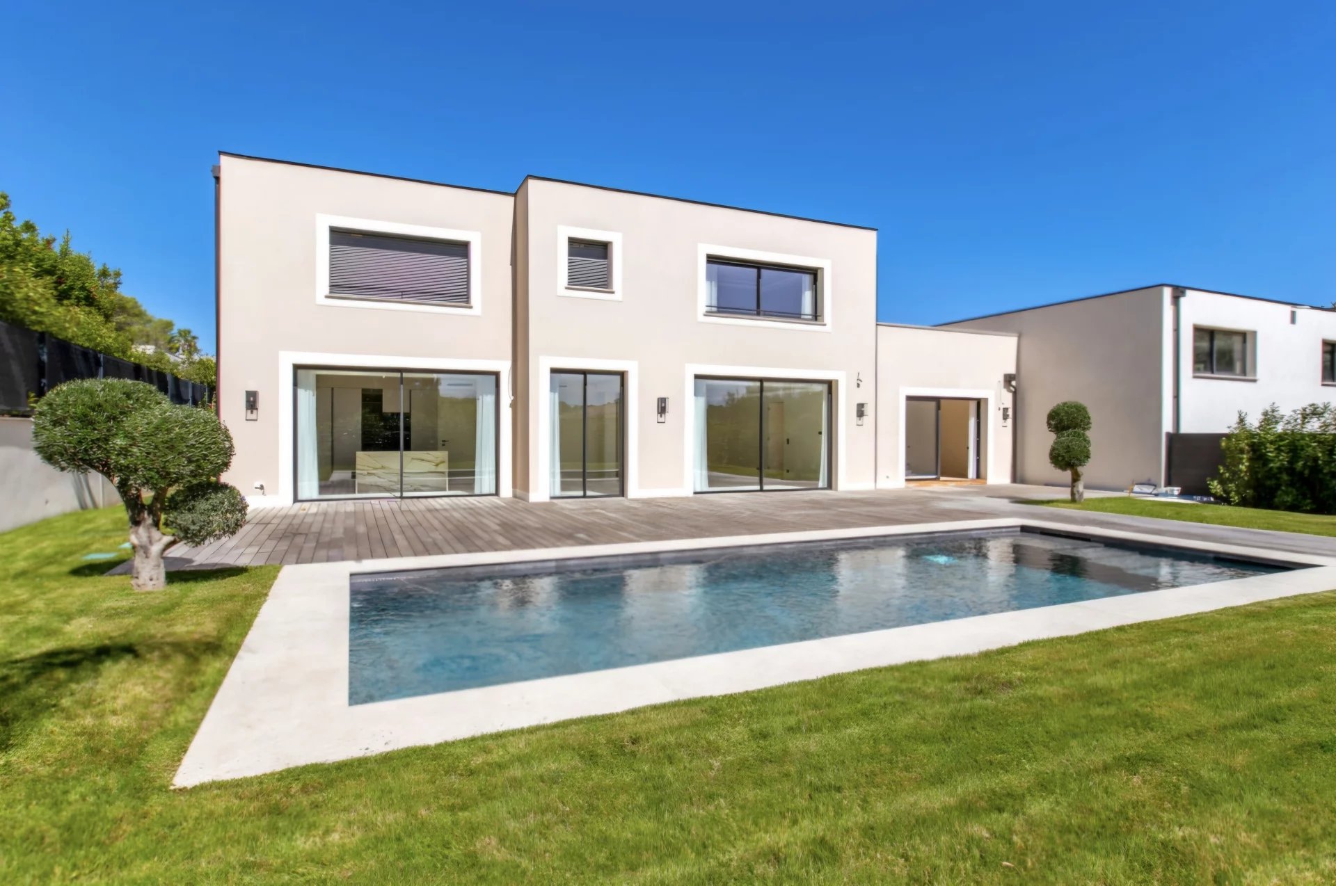 Agence immobilière de JOHN ROYCE