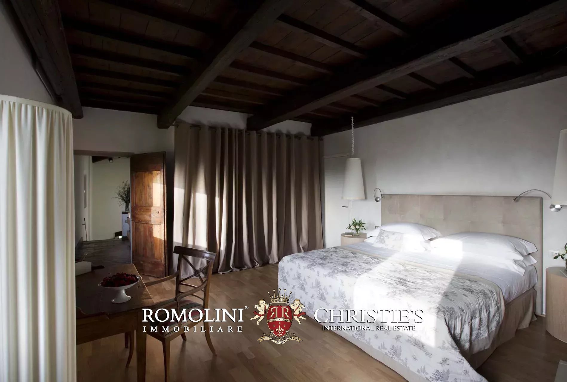 18 Bedroom Chateau's Image 52