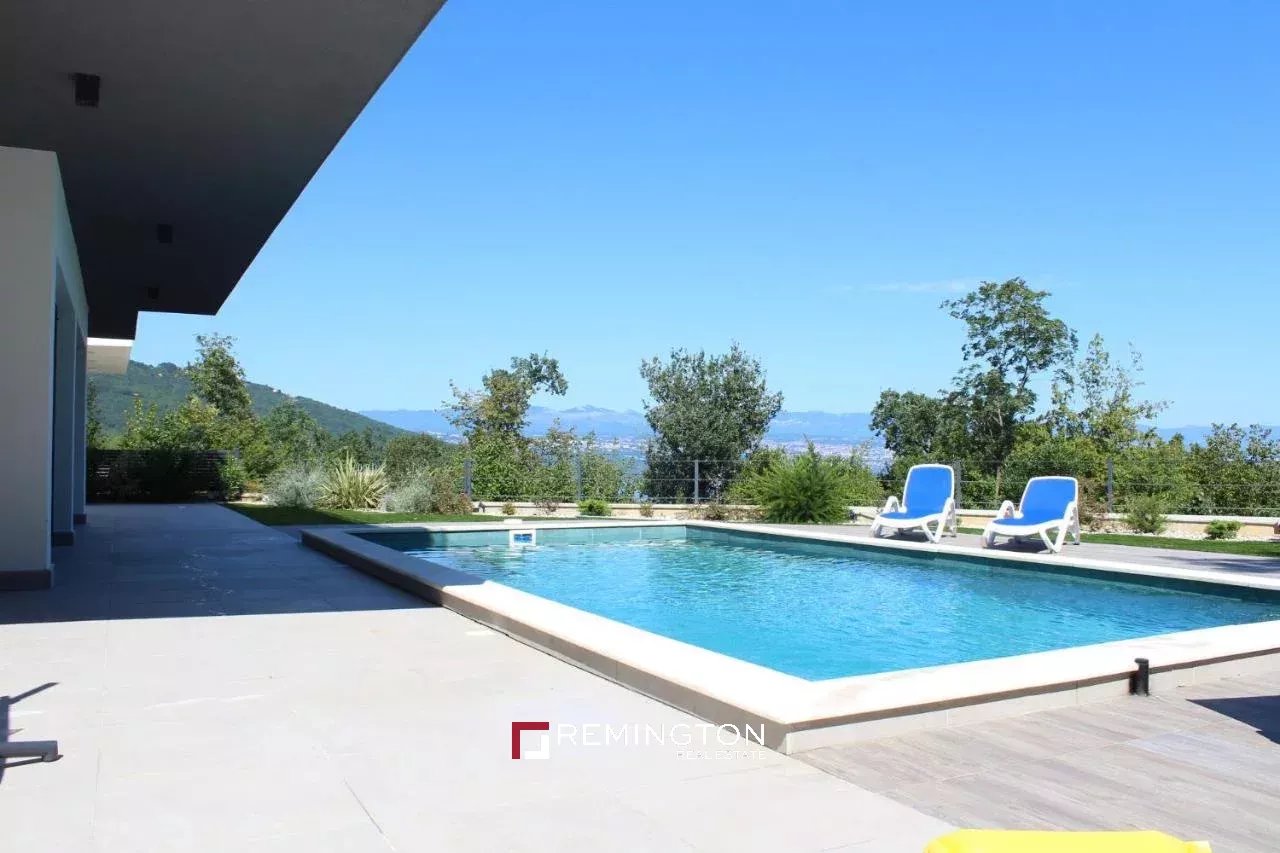5 Bedroom Villa/Townhouse's Image 7