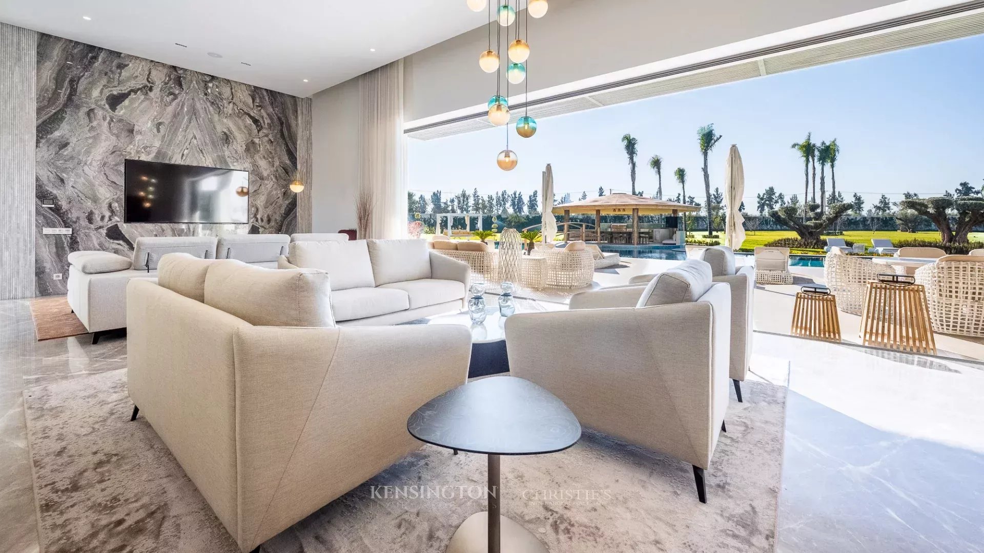 8 Bedroom Villa/Townhouse's Image 16