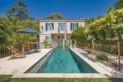 Luxury 6-Bedroom Family Villa in Cannes | Renovated Legacy Estate — photo 1 of 7