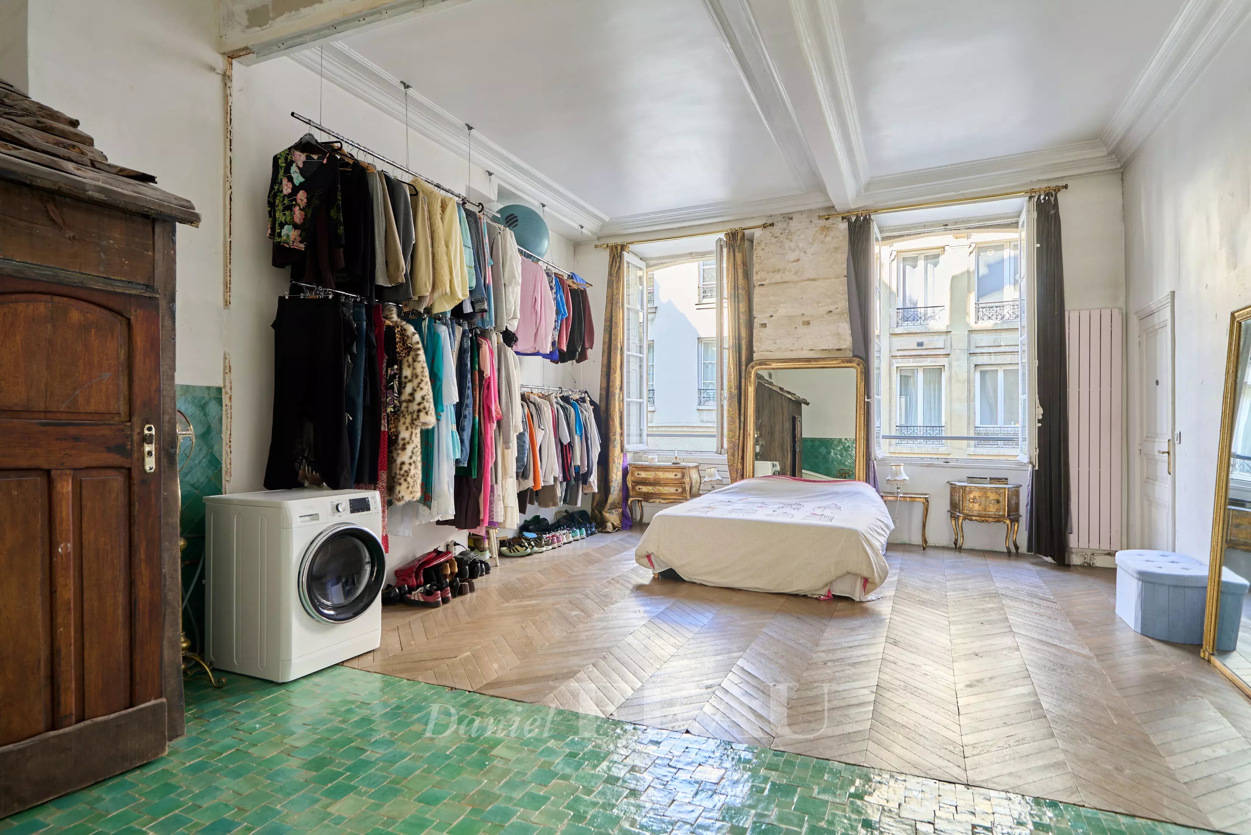 Sale Apartment Paris 10th