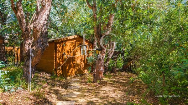 Charming Villa within walking distance of Shops — photo 4
