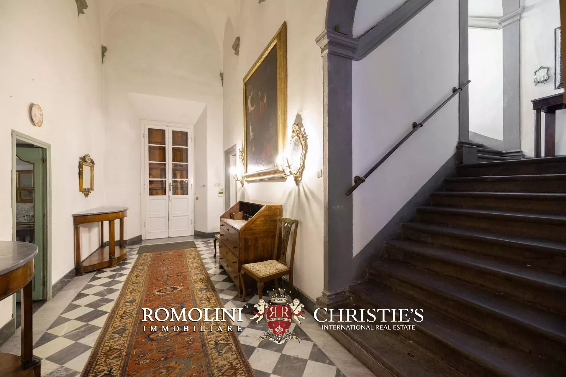 14 Bedroom Villa/Townhouse's Image 75