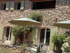 Luxury Stone Villa for Sale in Roquebrune-sur-Argens | Family Estate — photo 3 of 7