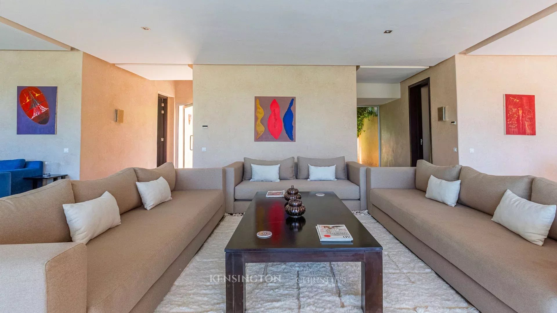 4 Bedroom Villa/Townhouse's Image 3