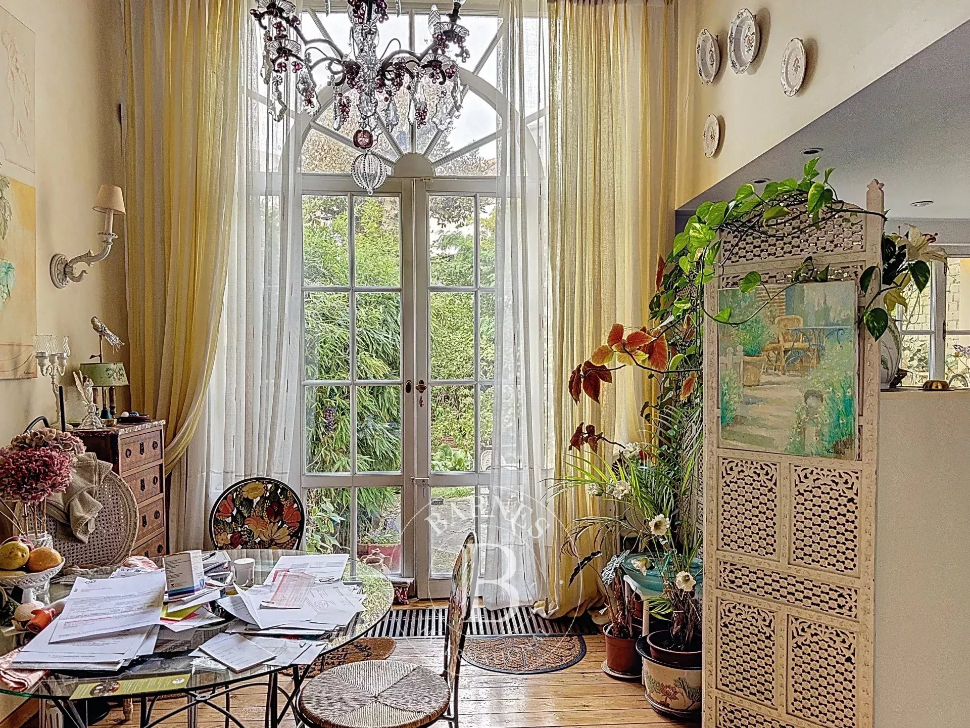 Quartier Châtelain, magnifique maison de maître à rénover