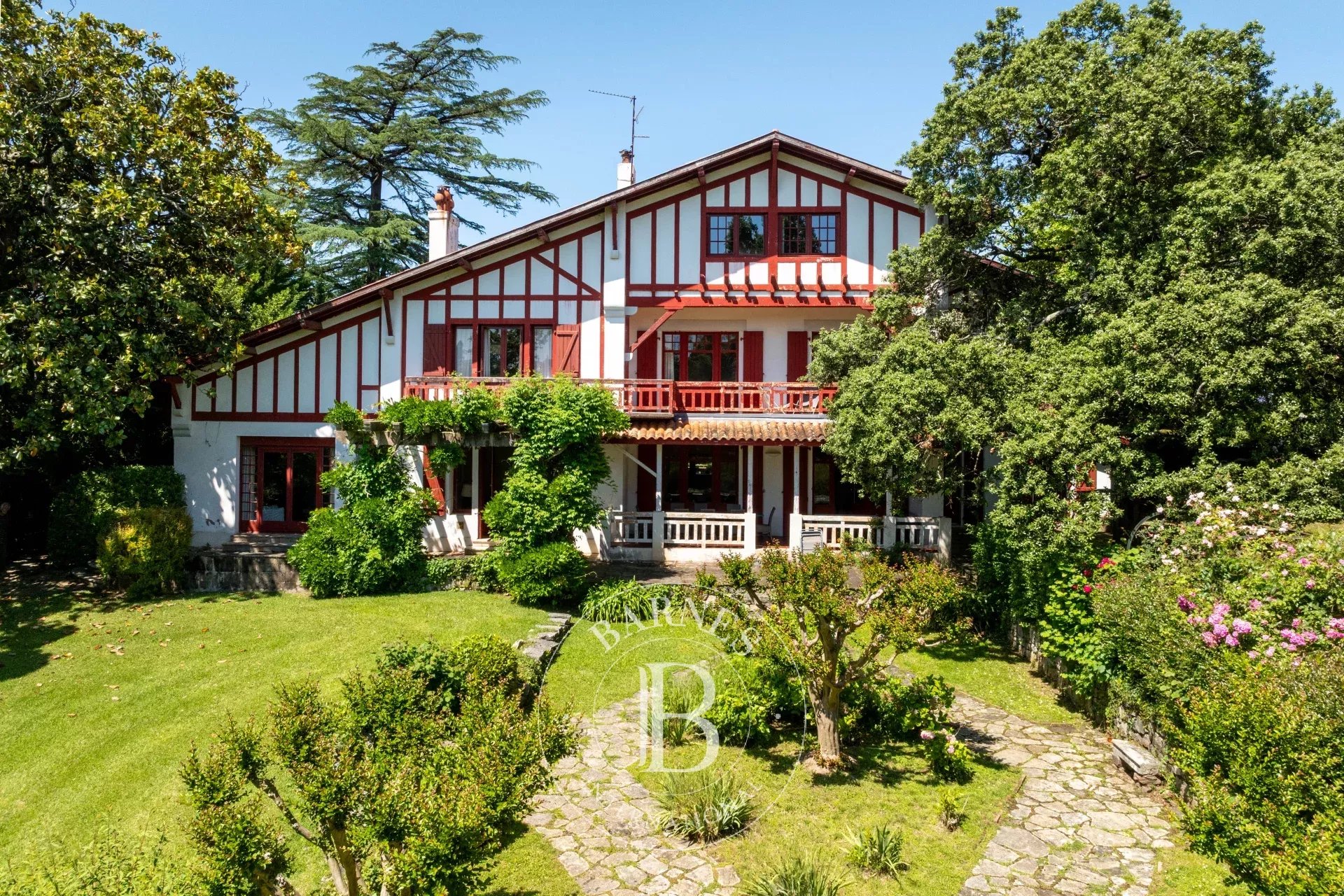 Maison Saint-Jean-de-Luz  -  ref 84178393 (picture 1)