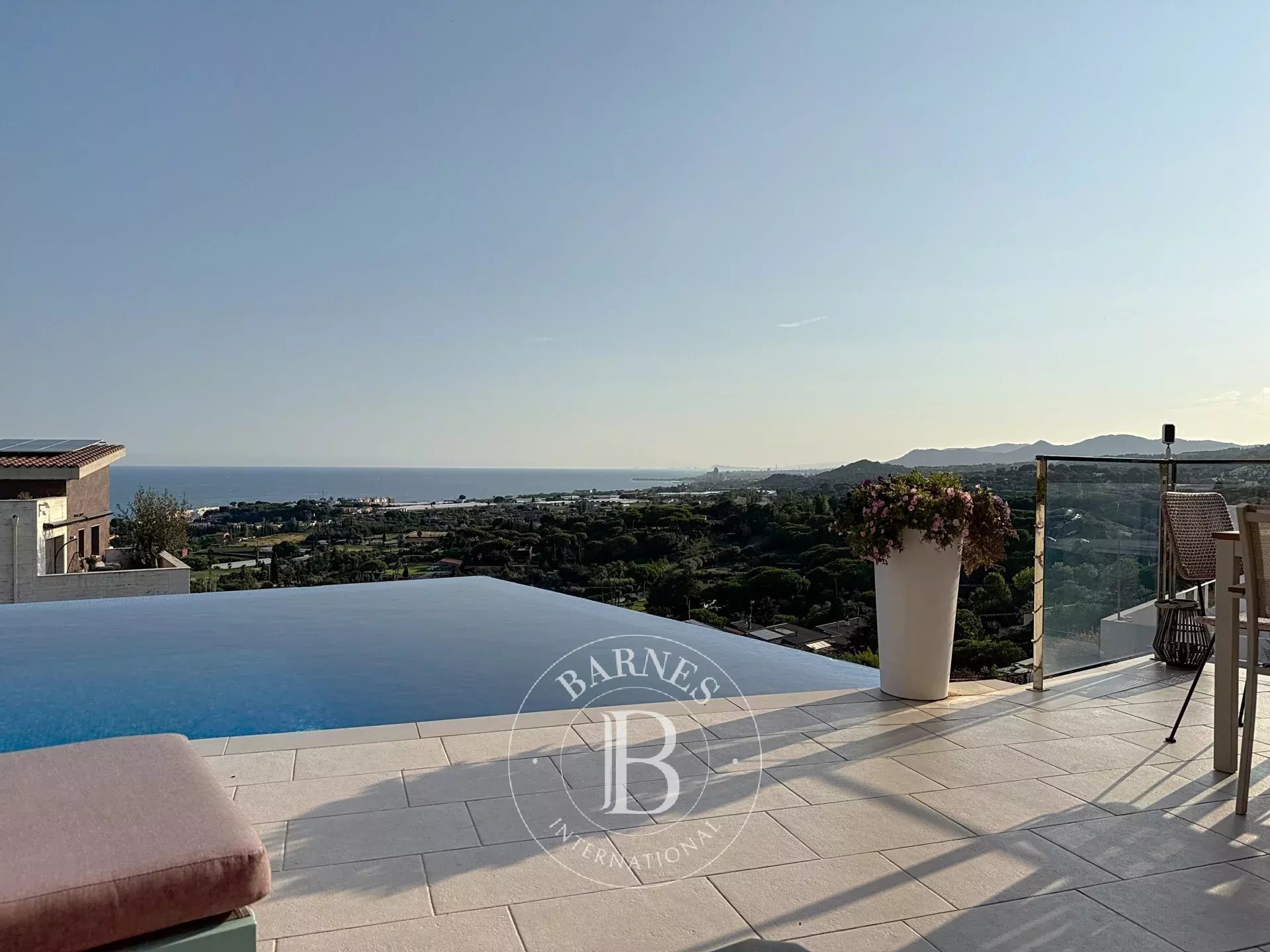 Maison à vendre avec vue sur la mer à Sant Vicenç de Montalt